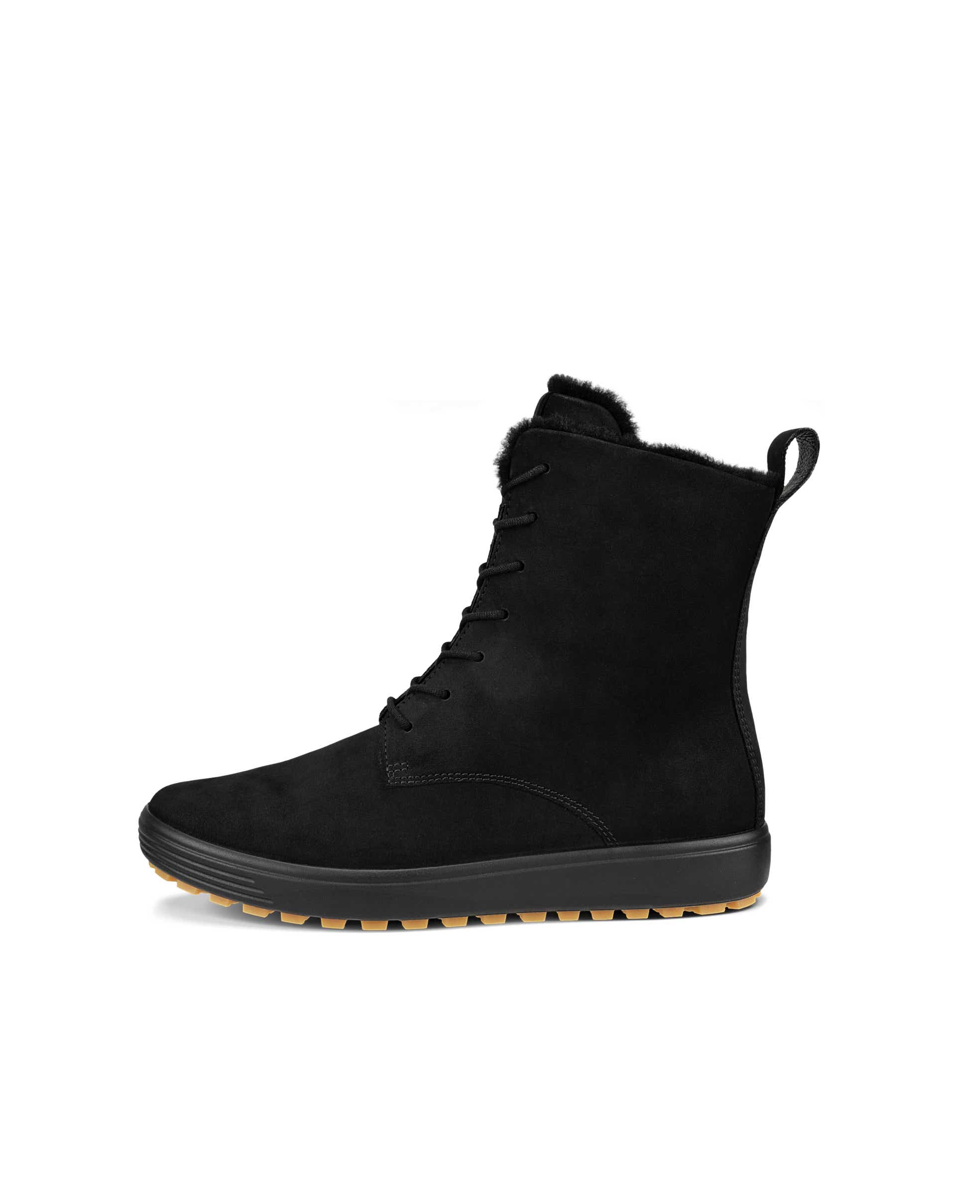 ECCO Soft 7 Tred winter boots with a minimalist design, styled for everyday winter wear.