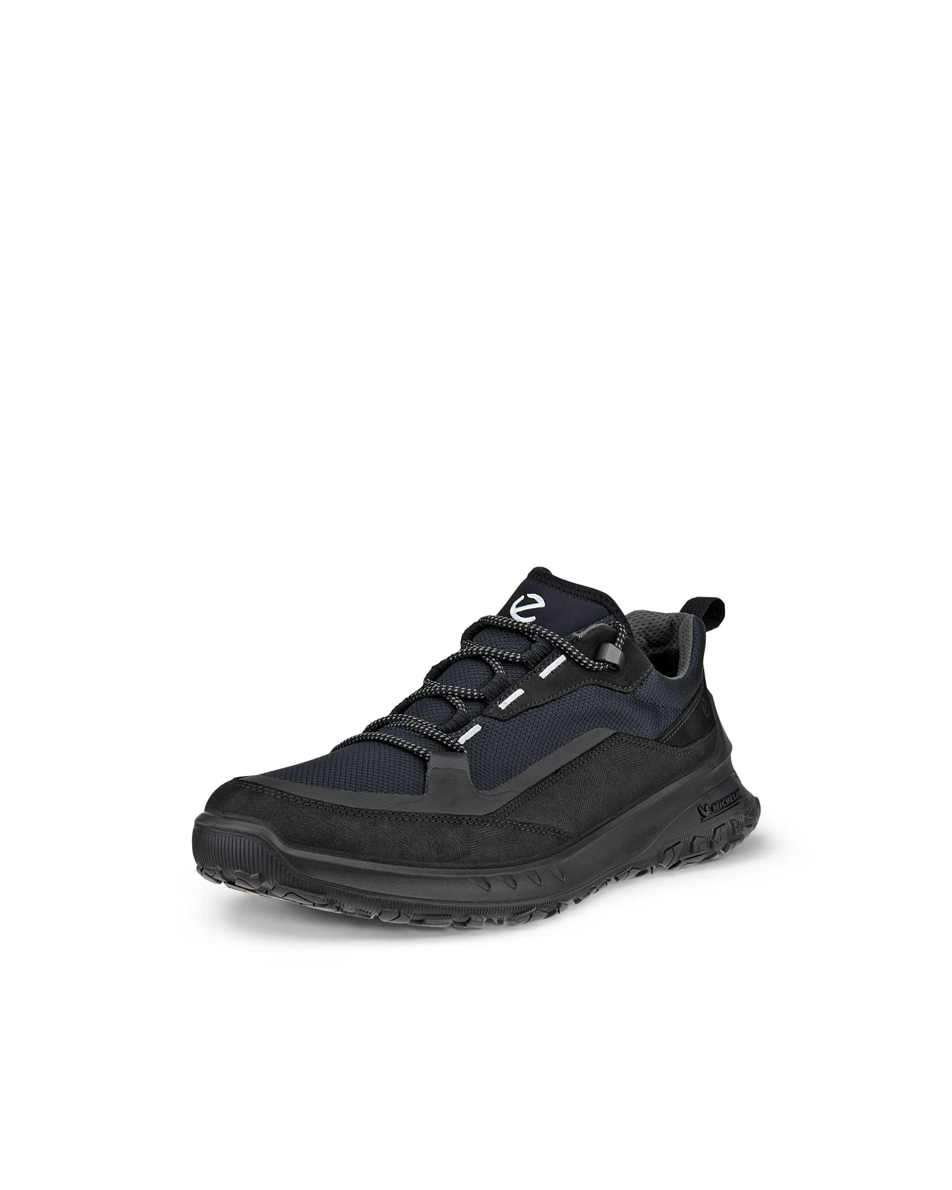 ECCO ULT-TRN Low メンズ ヌバックウォータープルーフハイキングシューズ - ブラック - Main