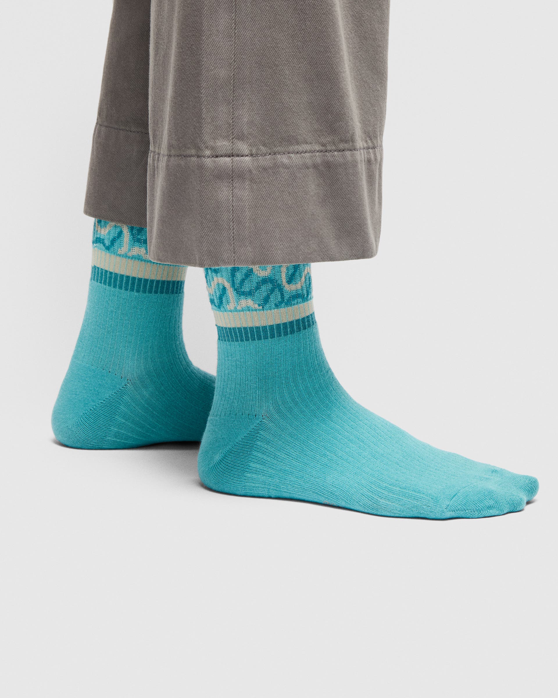 Women's ECCO® Vibe Wave Ankle-Cut Socks - Blue - Lifestyle image-1