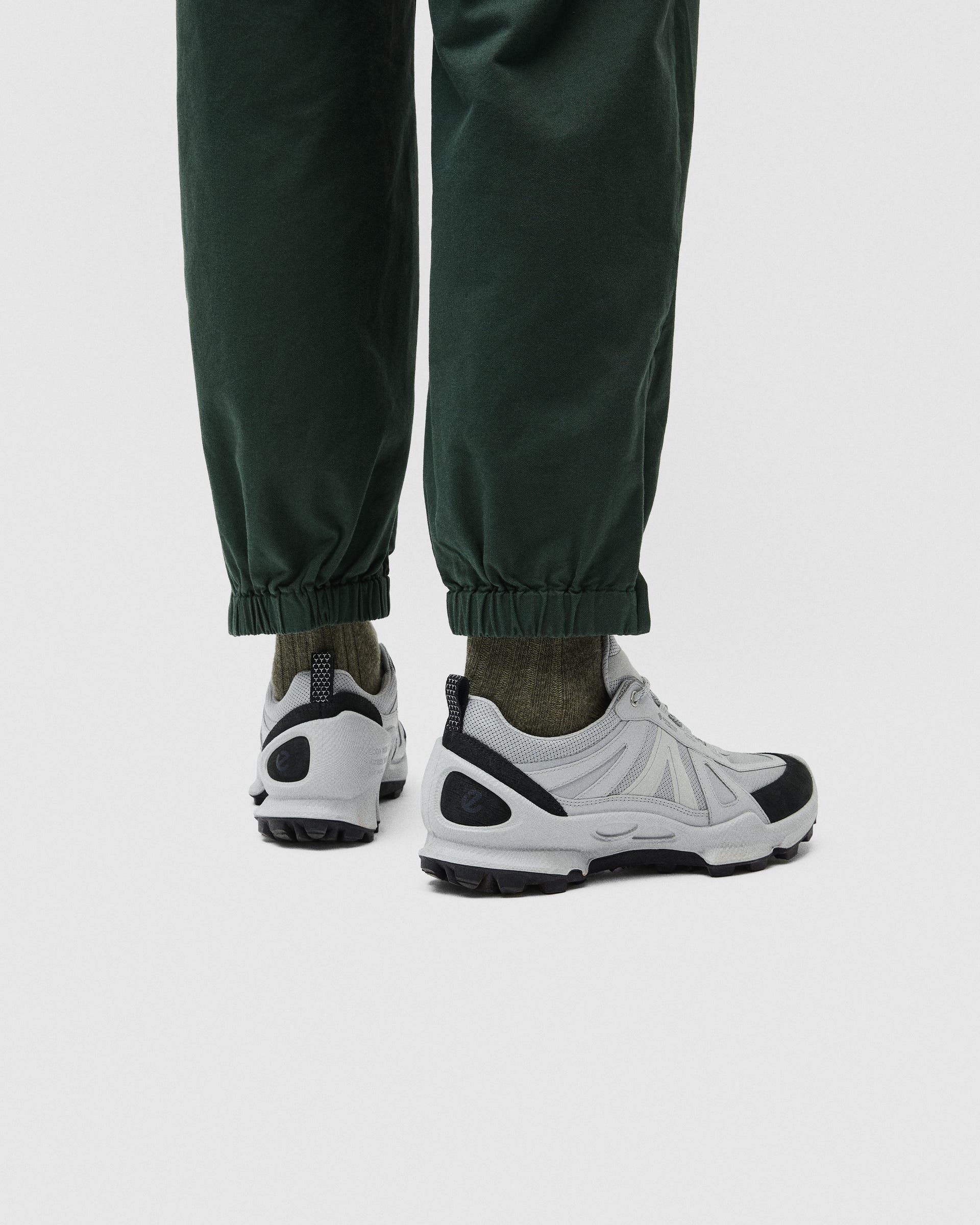 ECCO® BIOM C-TRAIL Gore-Tex sneaker i tekstil til herrer - Grå - Lifestyle image-1