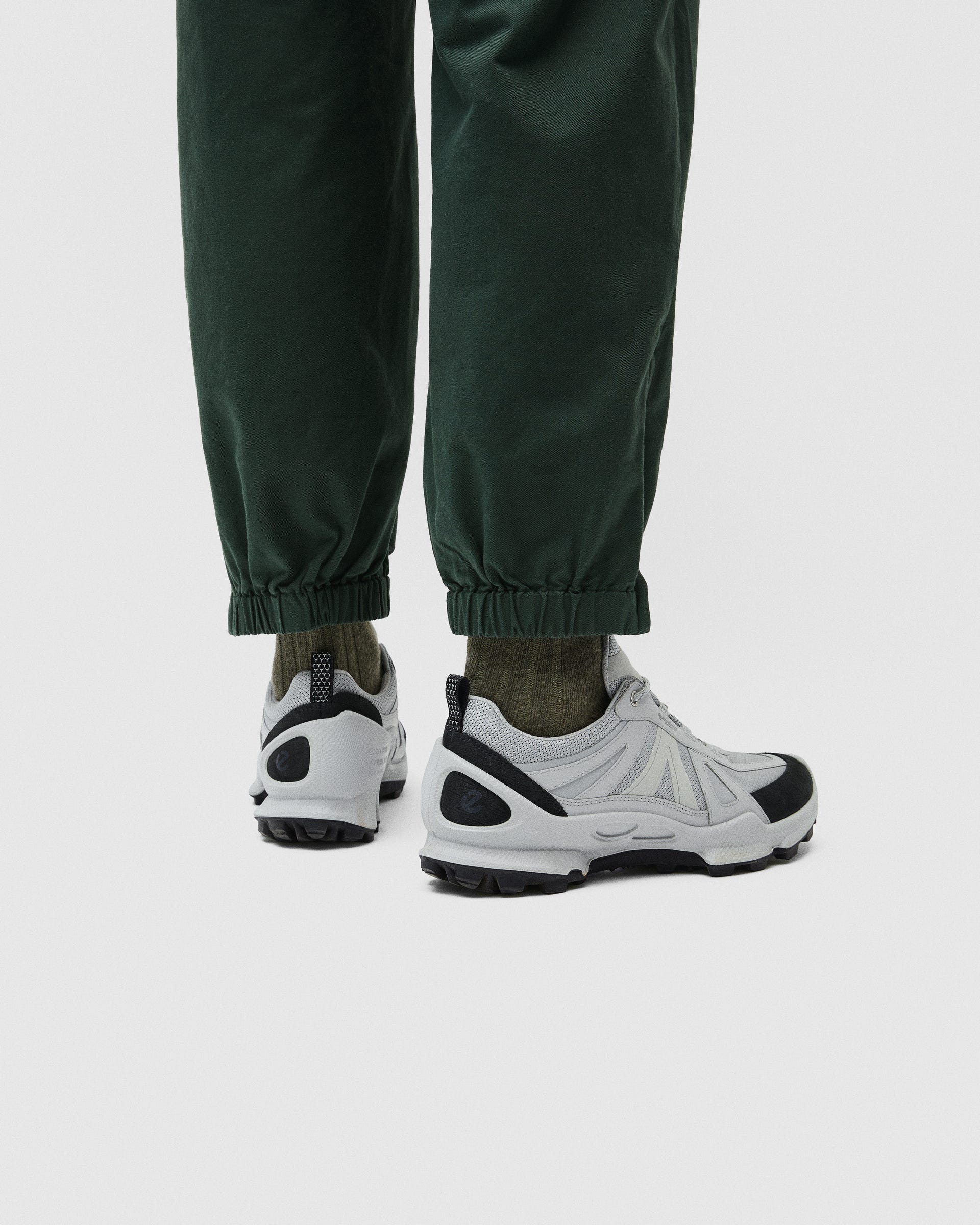 ECCO® BIOM C-TRAIL Gore-Tex sneaker i tekstil til herrer - Grå - Lifestyle image-1