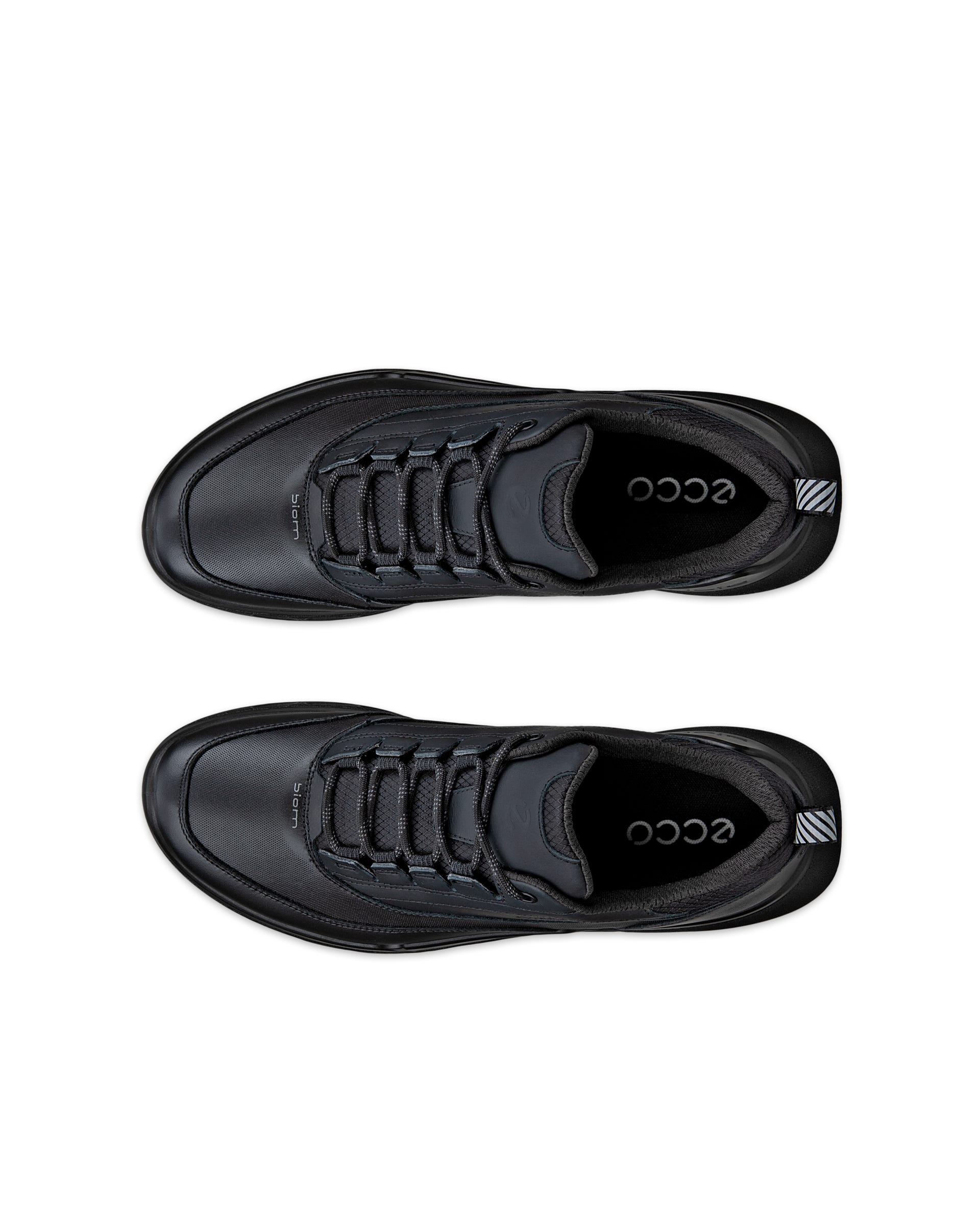 ECCO® BIOM 720 baskets en cuir Gore-Tex pour homme - Noir - Top left pair