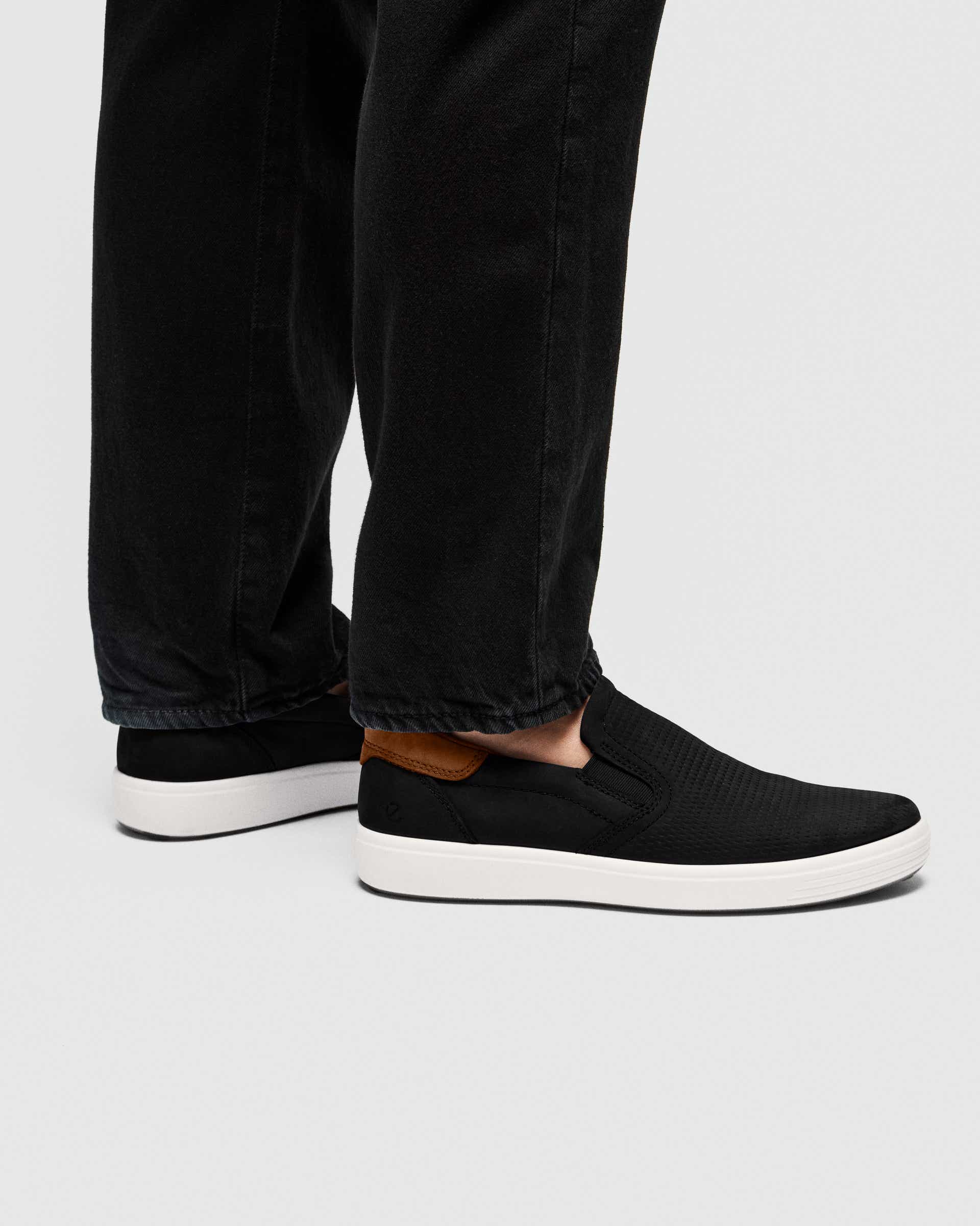 Ténis couro homem ECCO® Soft 7 - Preto - Lifestyle image-1