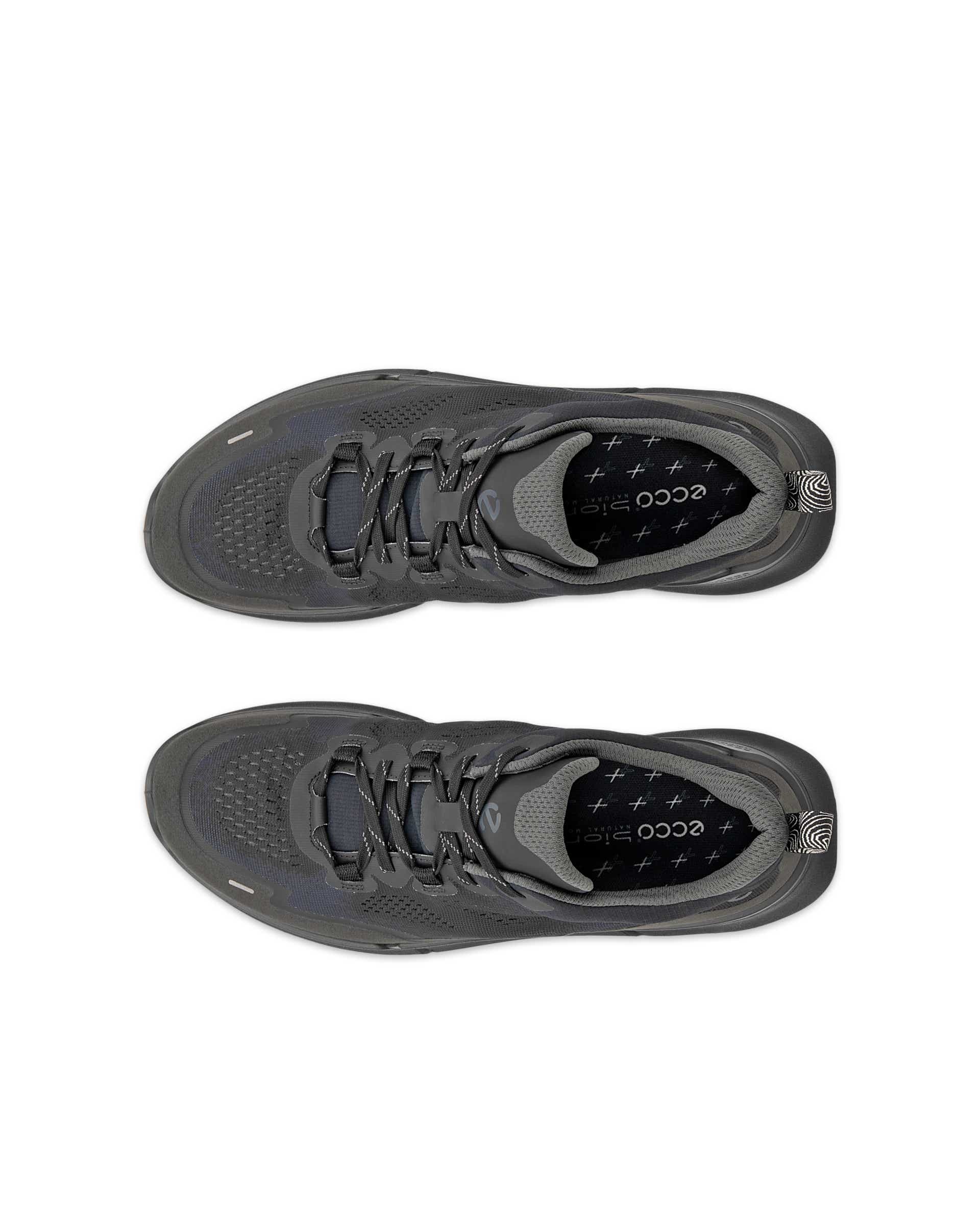 Męskie tekstylne sneakersy ECCO® BIOM 2.2 - Czarny - Top left pair