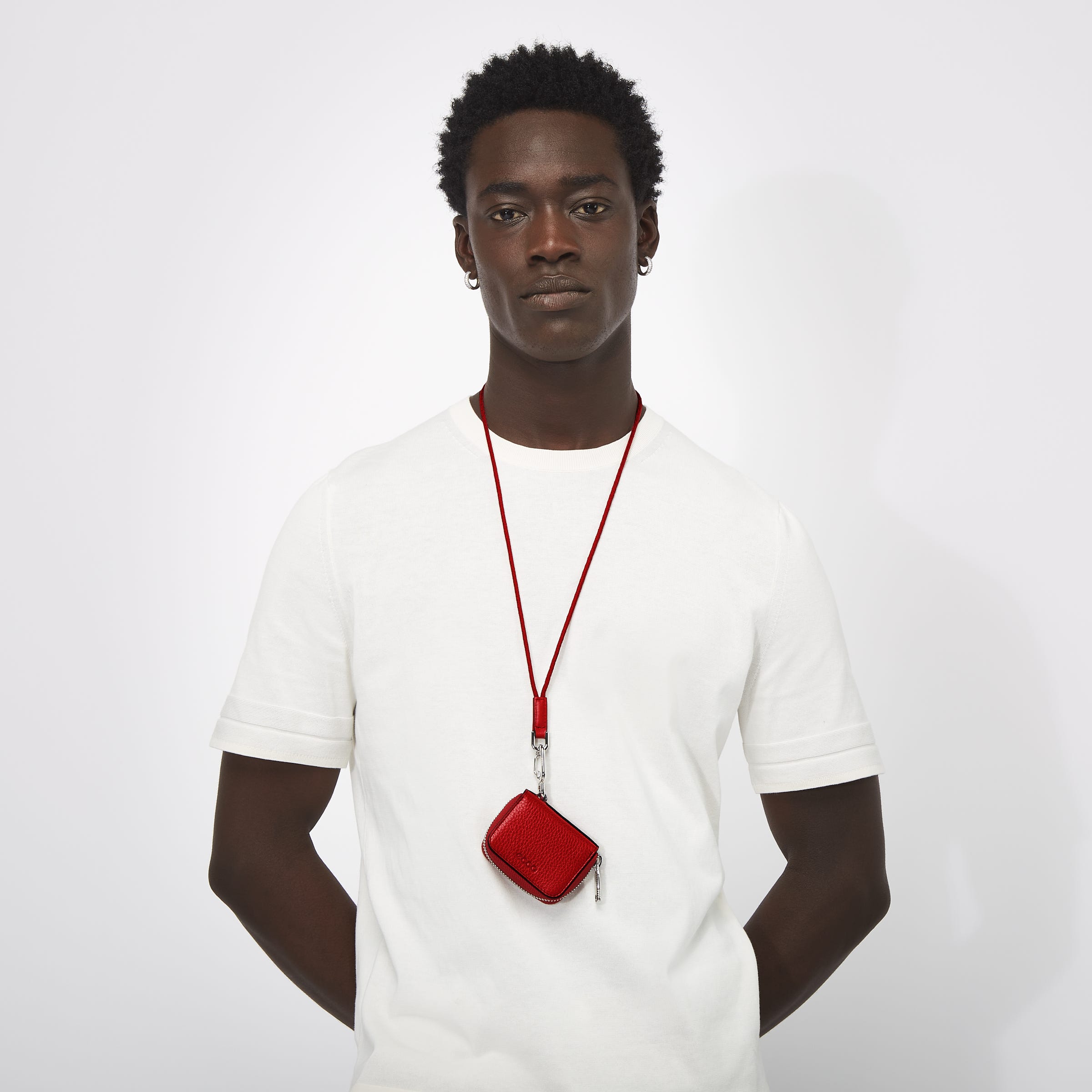 ECCO® Textureblock Leather Airpod Case - Red - Modelshot-1