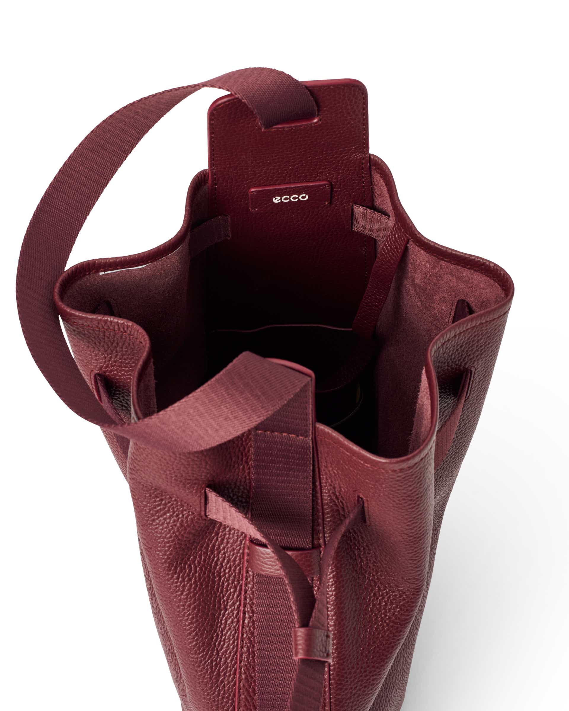 Women's ECCO® SAIL BAG Leather Shoulder Bag - Red - Inside