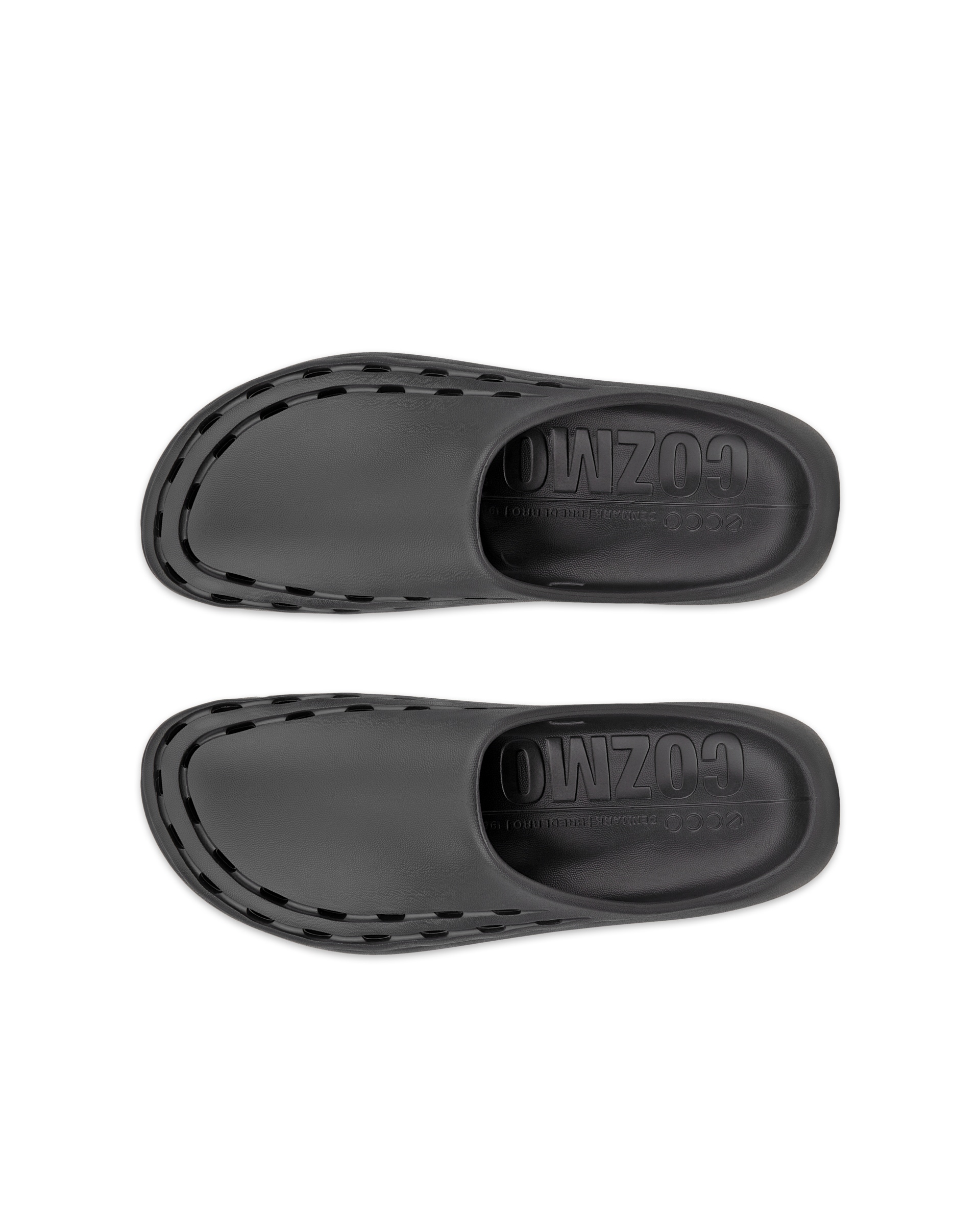 Unisex ECCOยฎ Cozmo Slide Slider - Black - Top left pair