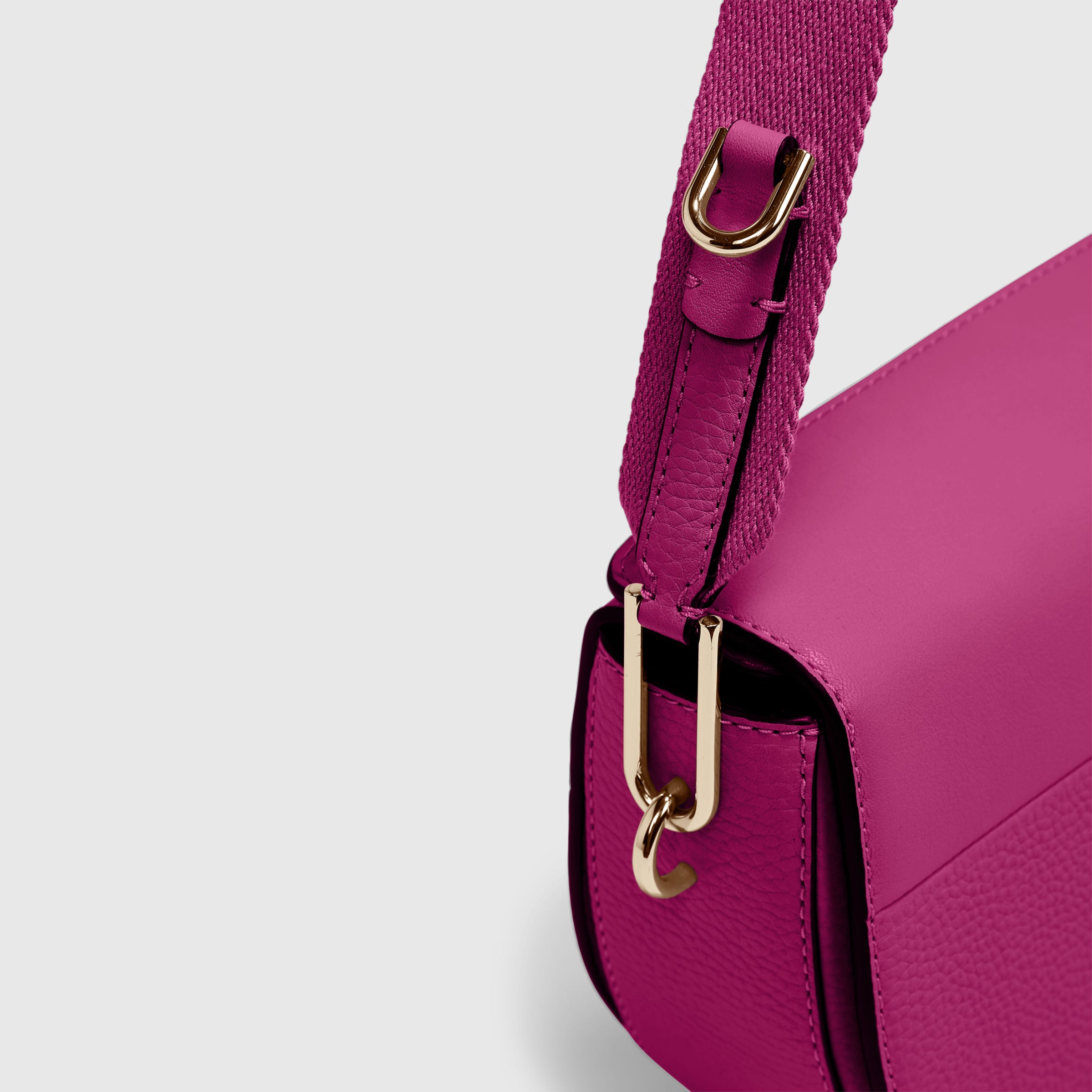 ECCO Textureblock Saddle Bag - Purple - Detail-1
