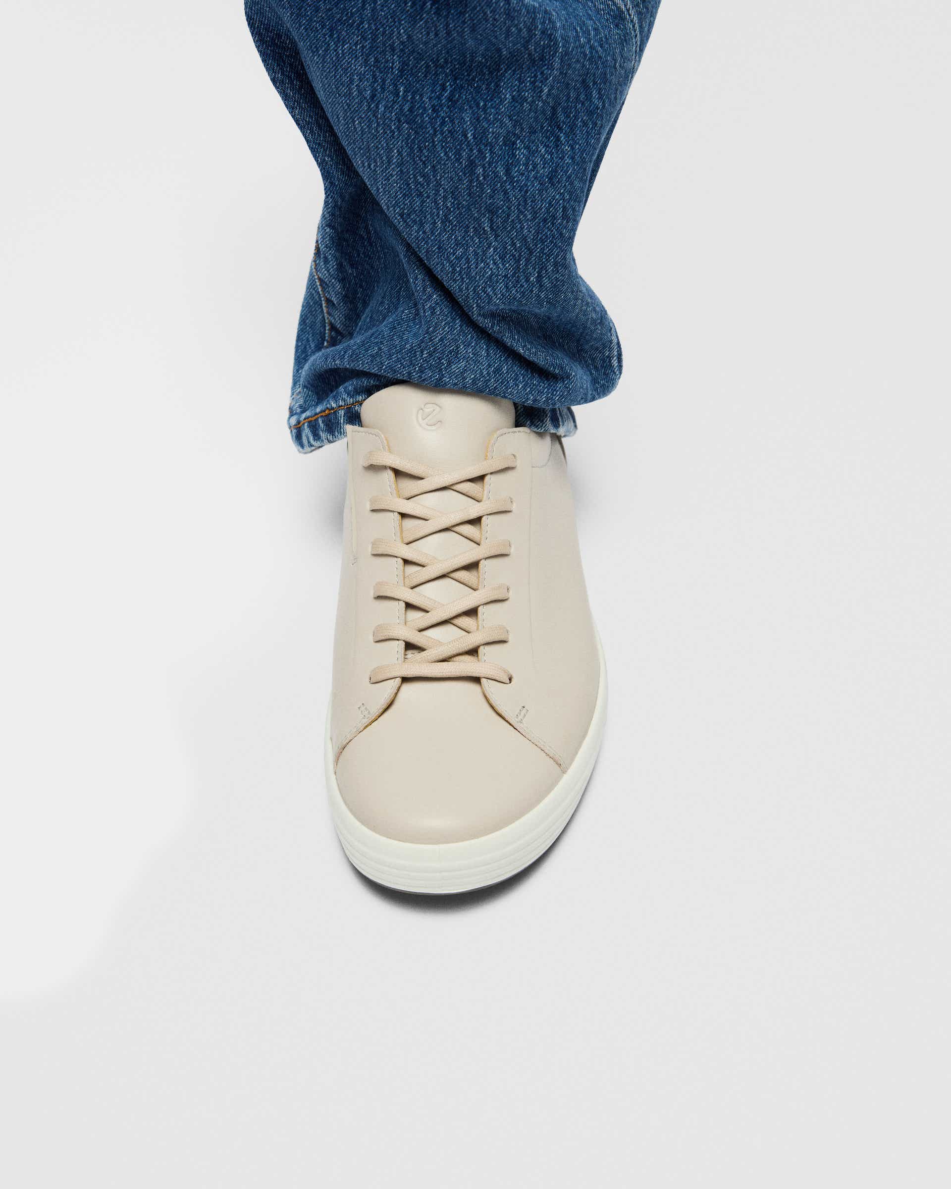 ECCO SOFT 7 MEN'S SNEAKER - Grey - Lifestyle image-1
