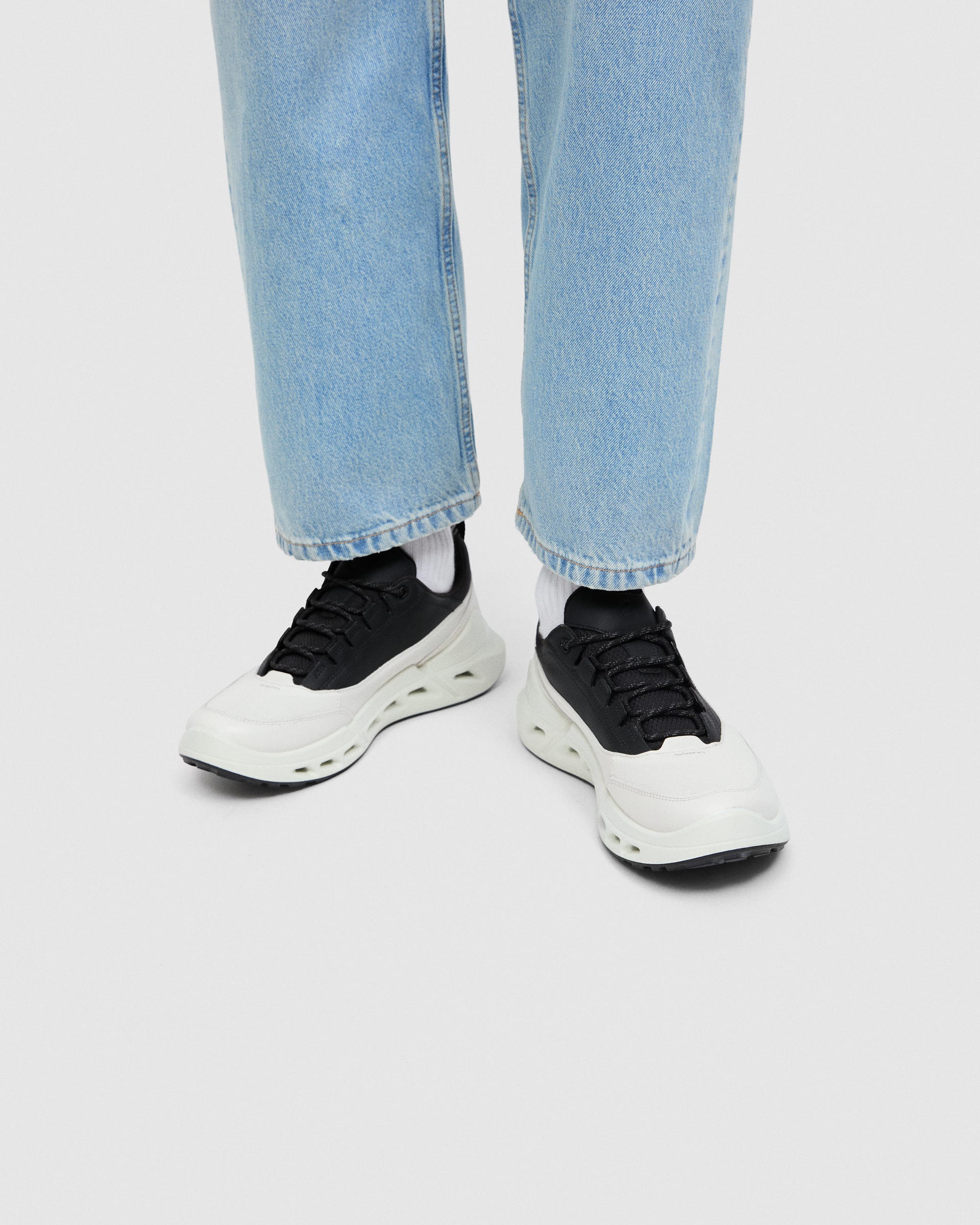  BIOM 720 M GTX - 화이트 - Lifestyle image-1