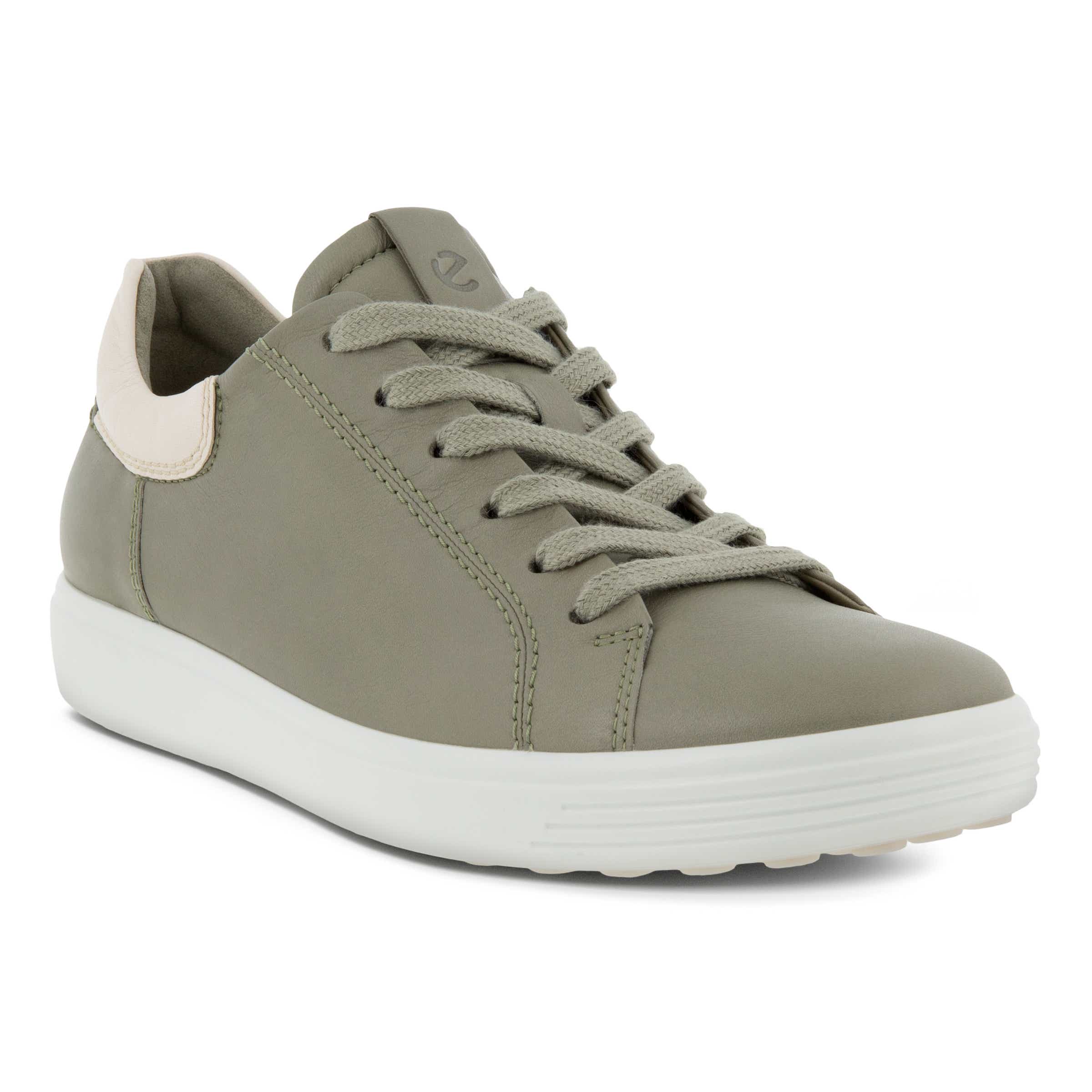 Women's ECCO® Soft 7 Leather Sneaker - Green - Main
