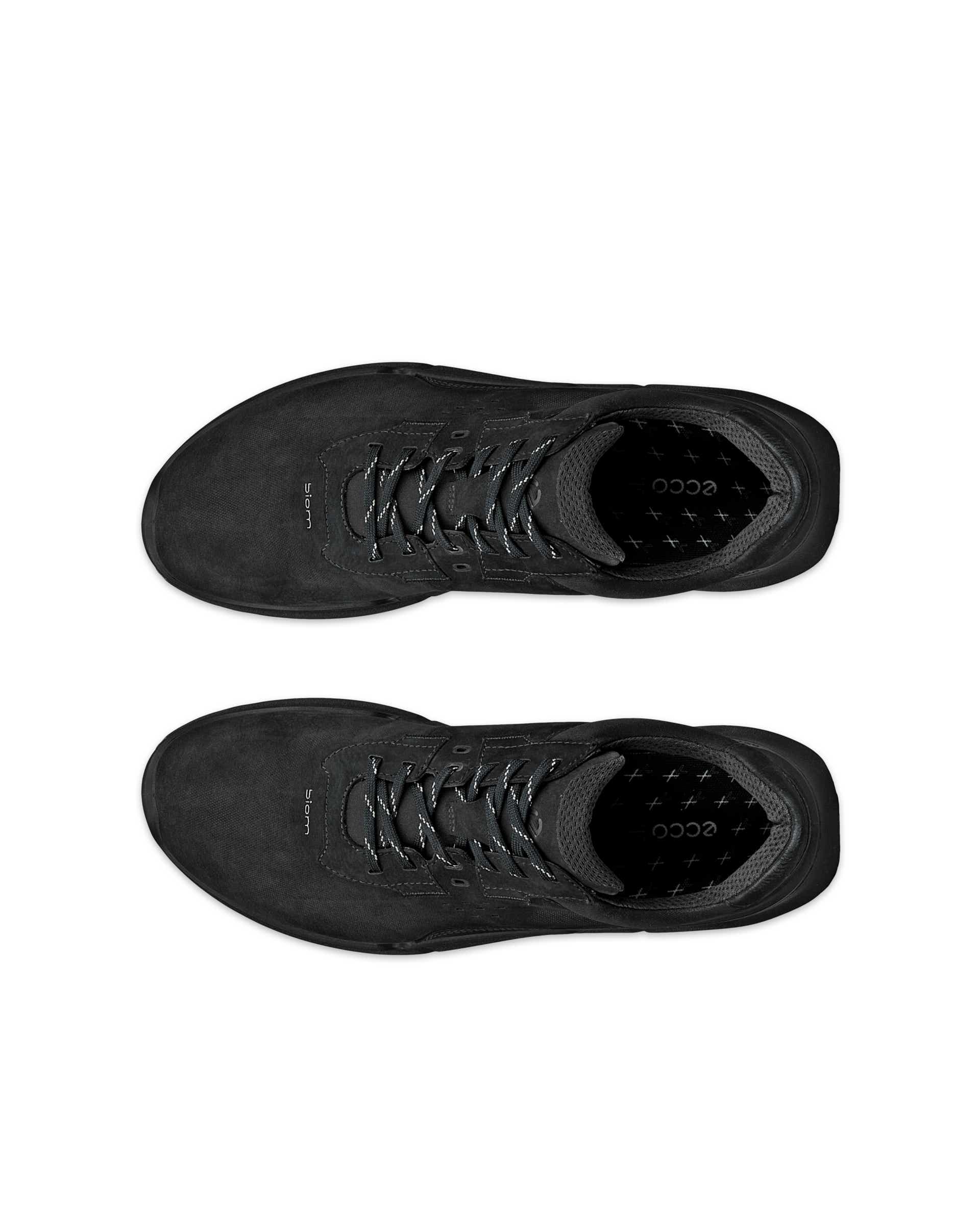 ECCO® BIOM 2.2 baskets en nubuck pour homme - Noir - Top left pair