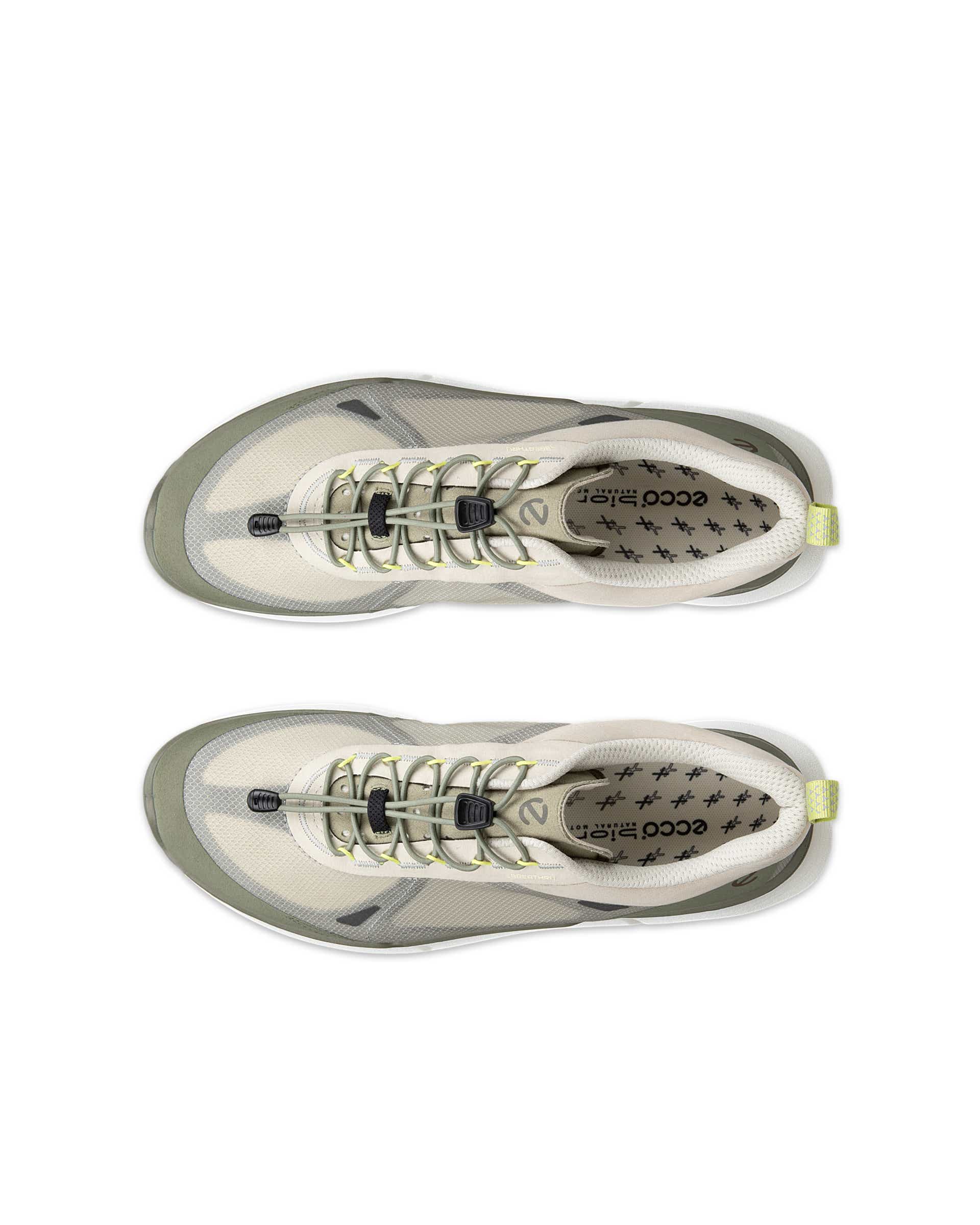 Pánské textilní outdoorové tenisky ECCO® BIOM 2.2 - Zelená - Top left pair