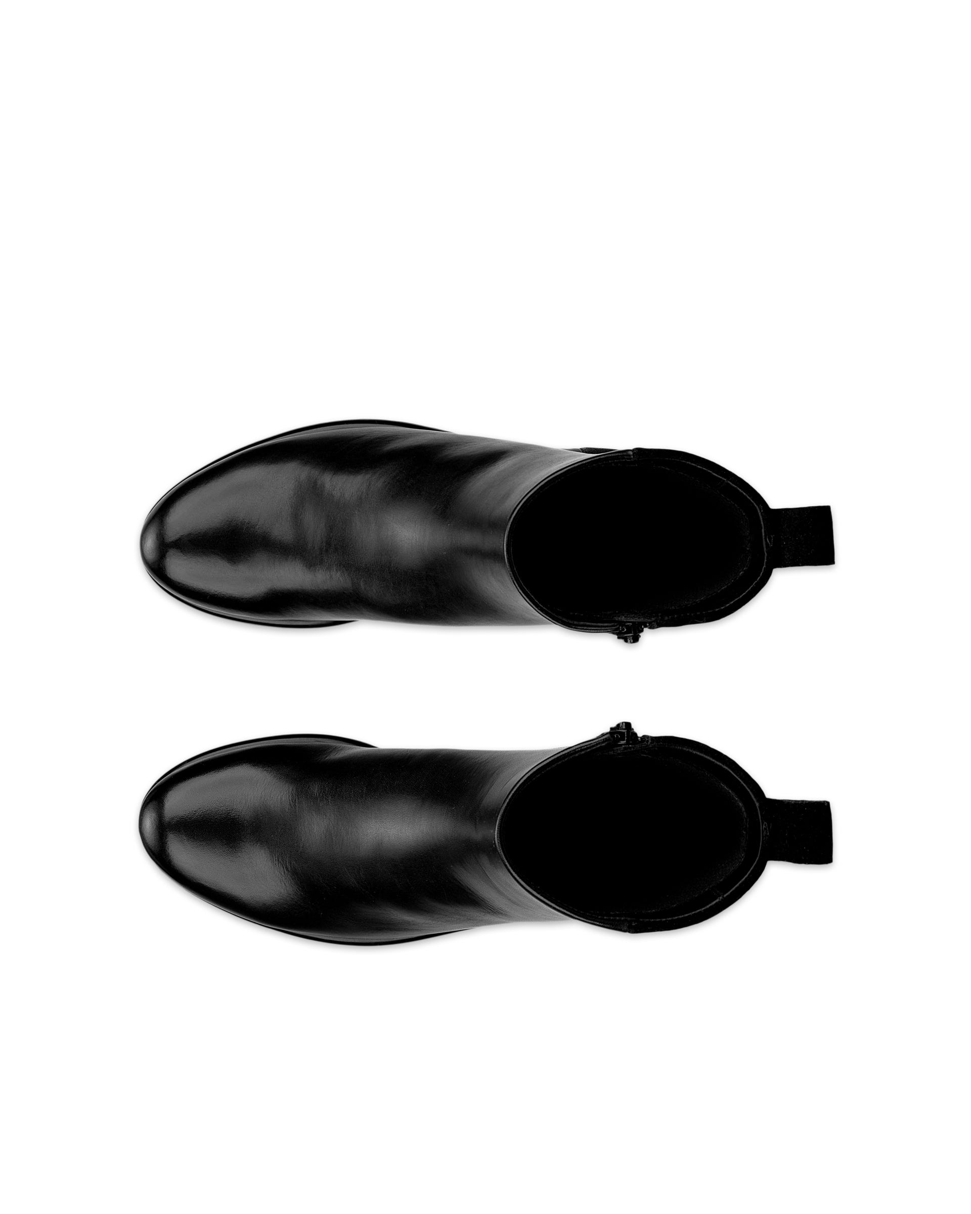 Women's ECCO® Modtray Leather Ankle Boot - Black - Top left pair