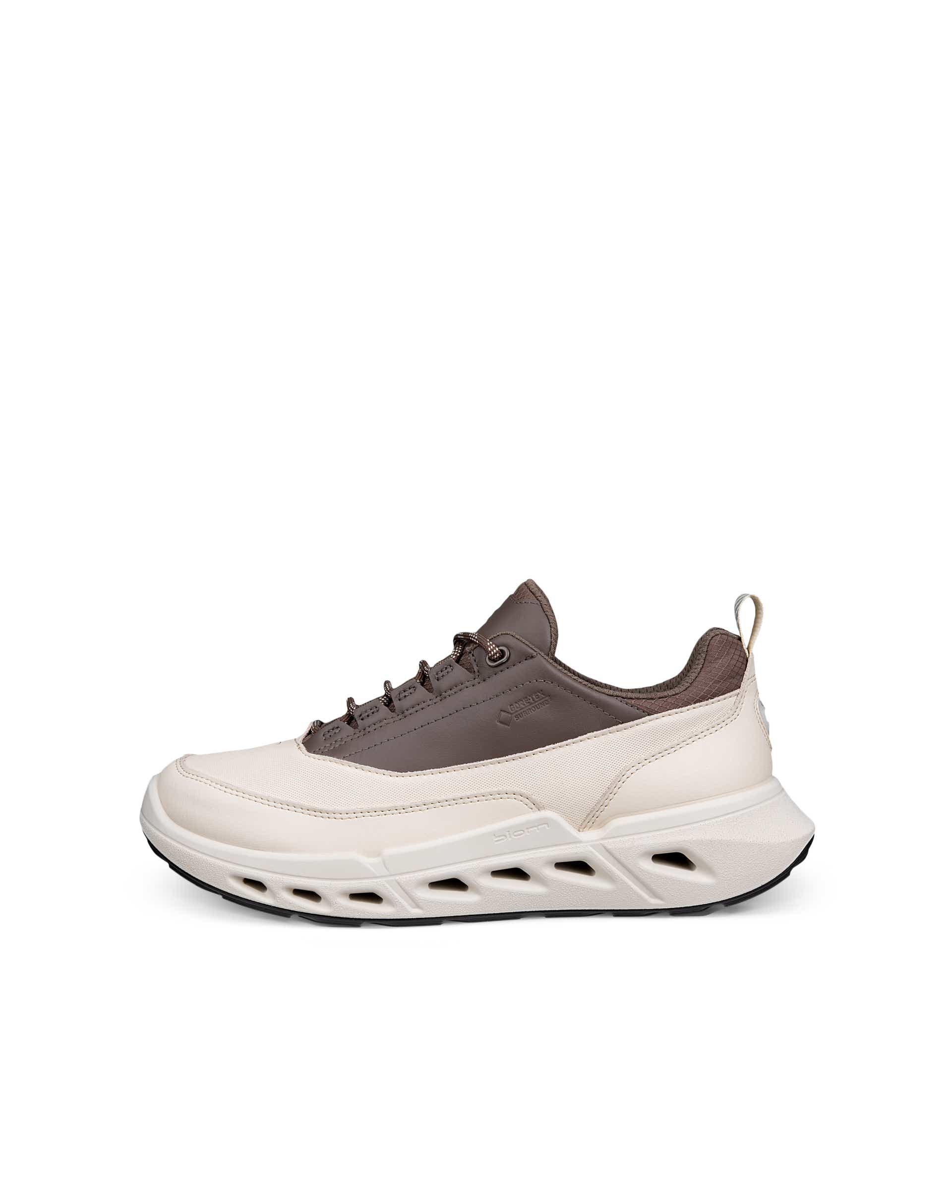 ECCO® BIOM 720 baskets en cuir Gore-Tex pour femme - Beige - Outside