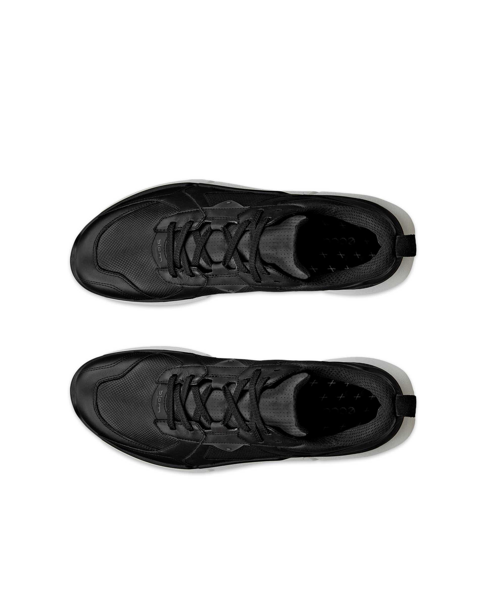 Pánská kožené Gore-Tex tenisky ECCO® Biom 2.2 - Černá - Top left pair