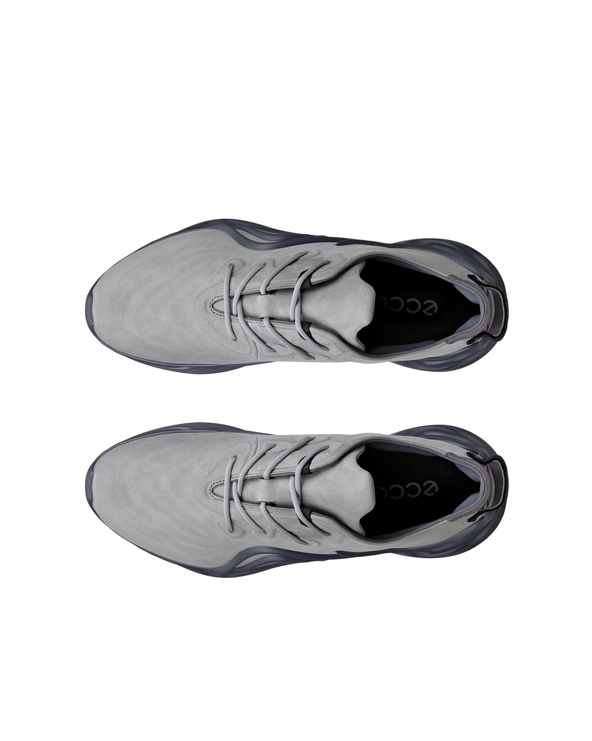 ECCO® BIOM INFINITE baskets en nubuck pour homme - Gris - Top left pair