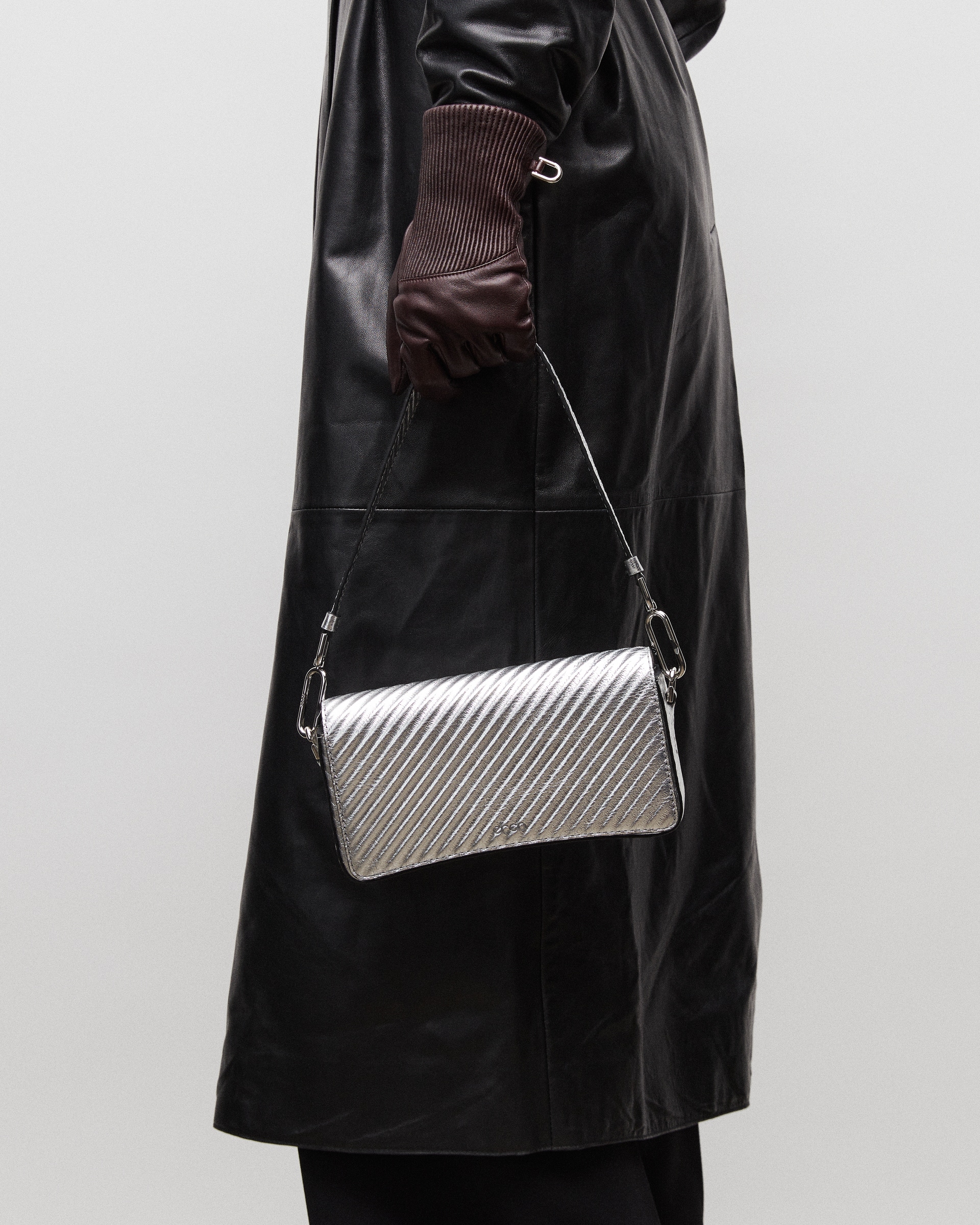 ECCO SMALL PINCH BAG - Silver - Lifestyle image-1