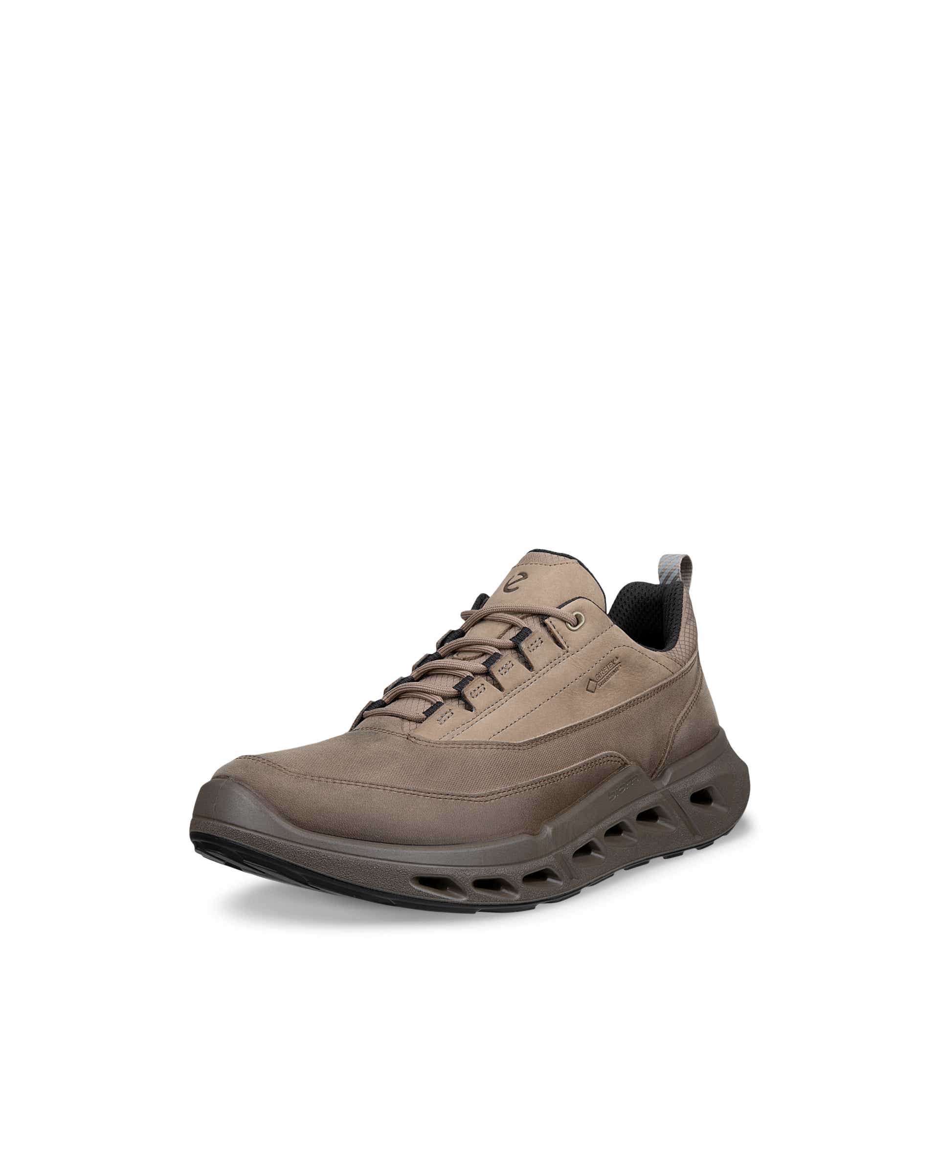 ECCO® BIOM 720 baskets en nubuck Gore-Tex pour homme - Beige - Main