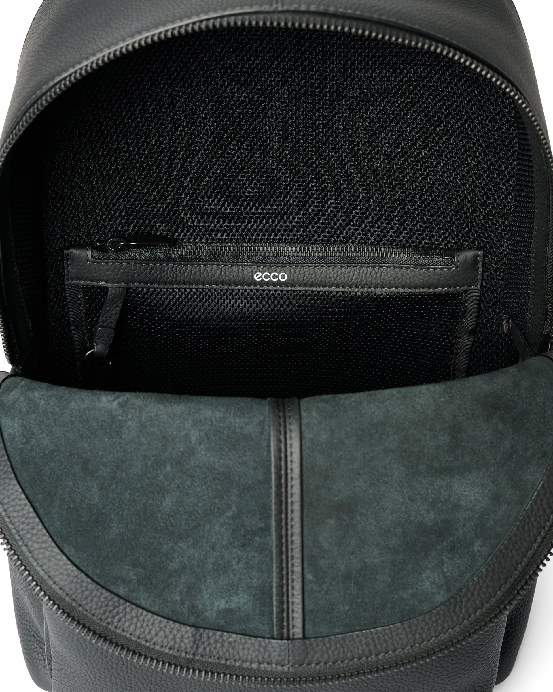 ECCO® Round Pack Rucksack aus Leder - Schwarz - Inside