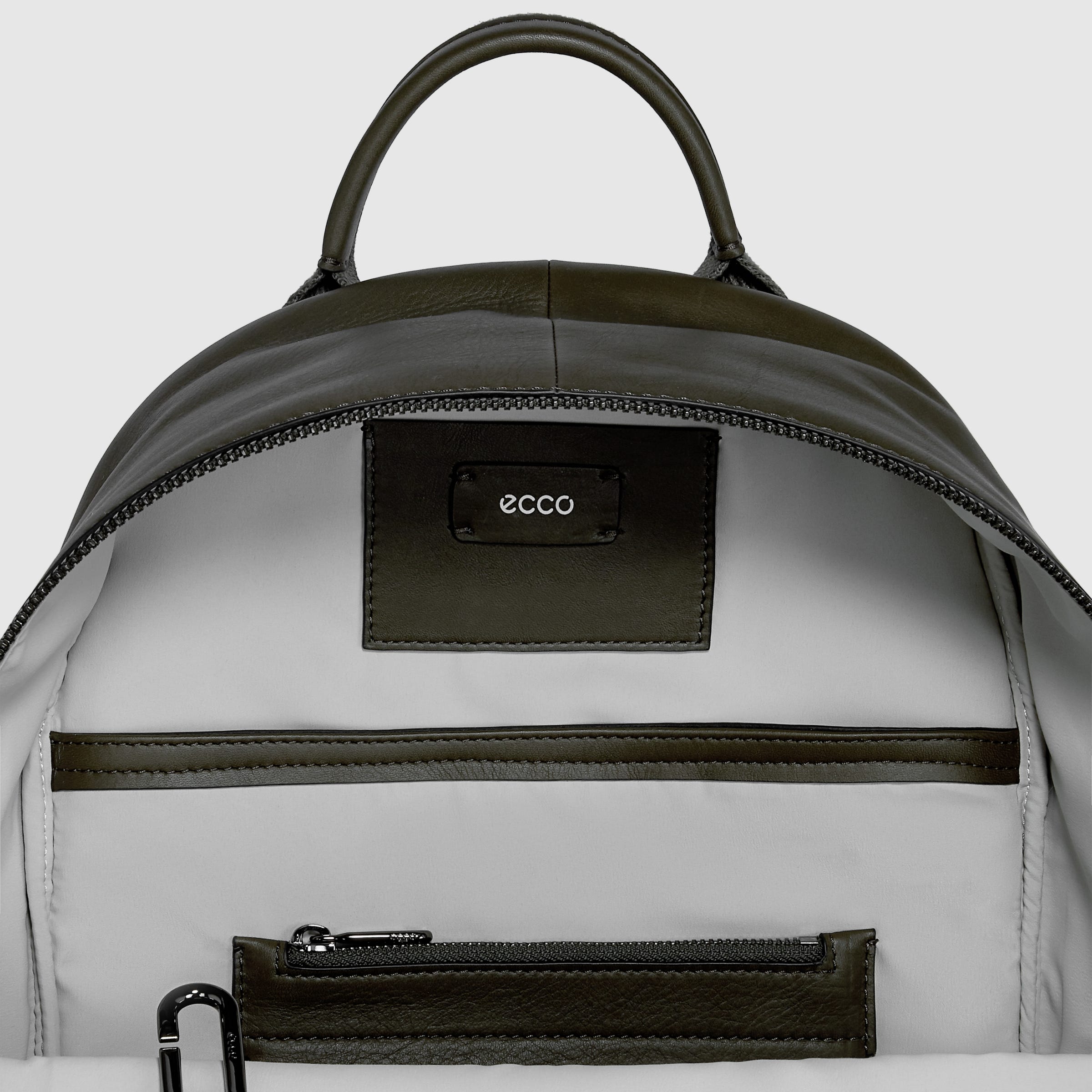 ECCO Journey Round Pack - Green - Inside