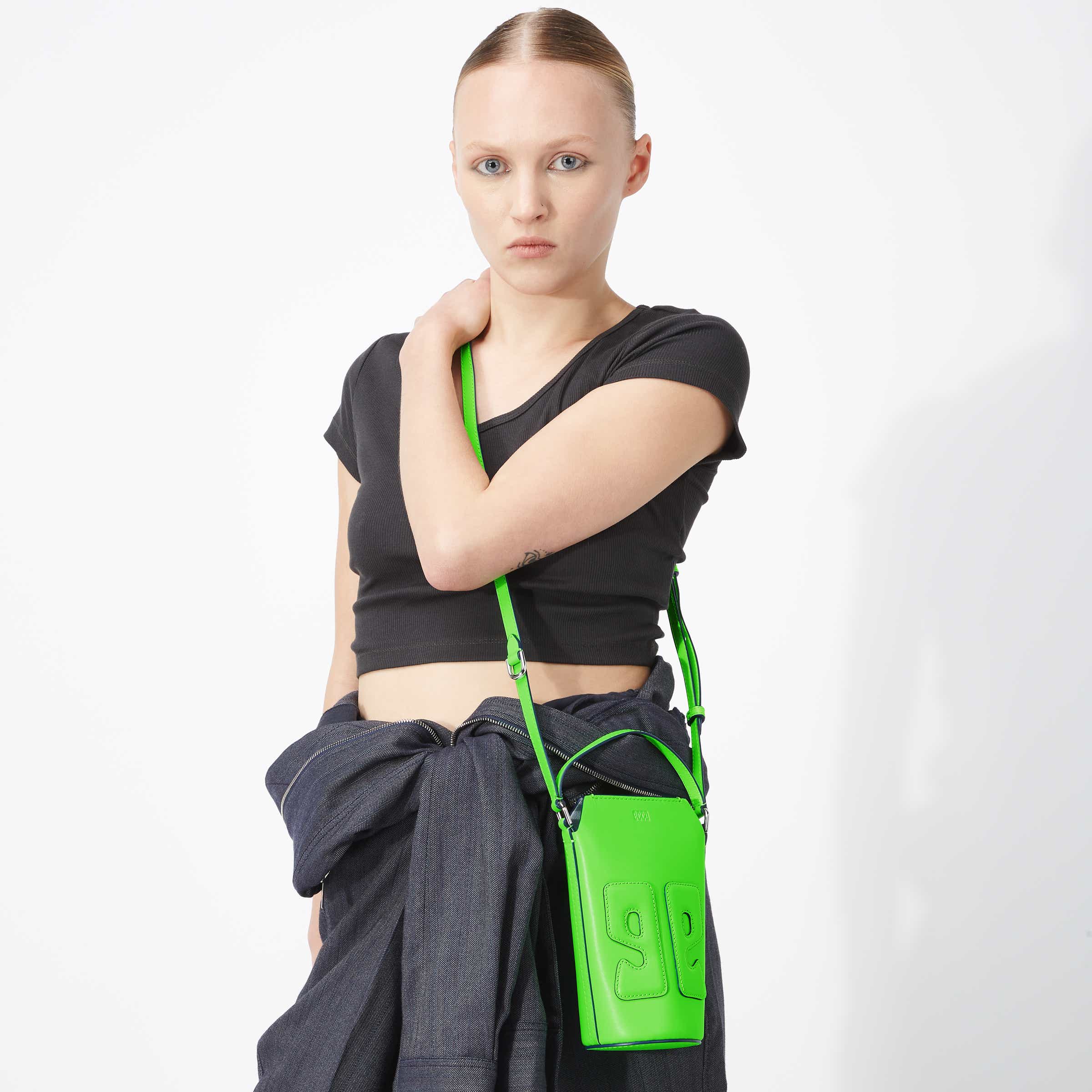 ECCO® E Pot Leather Crossbody Bag - Green - Modelshot-1