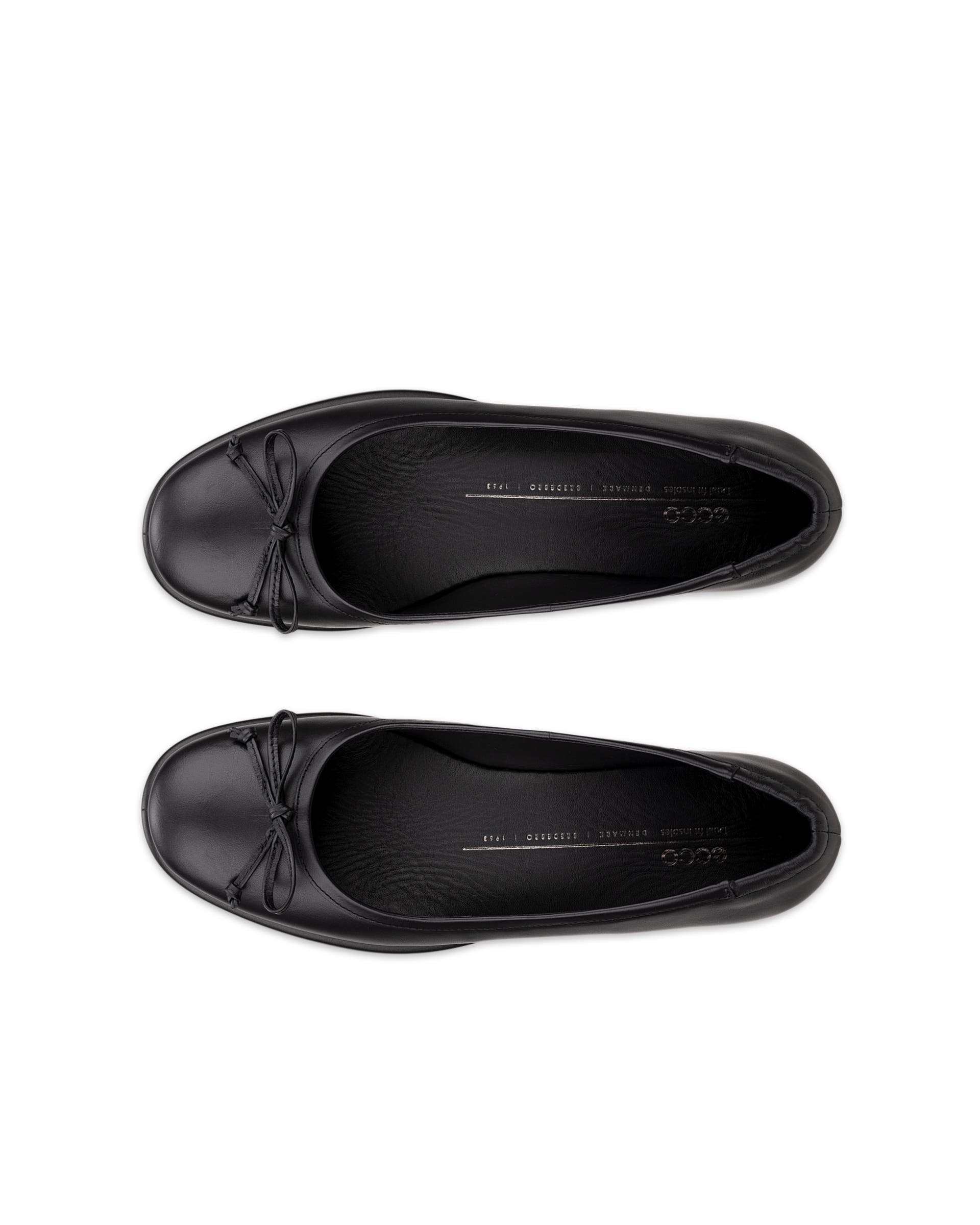 Women's ECCO® Sculpted LX 15 BOW Leather Ballerina - Black - Top left pair