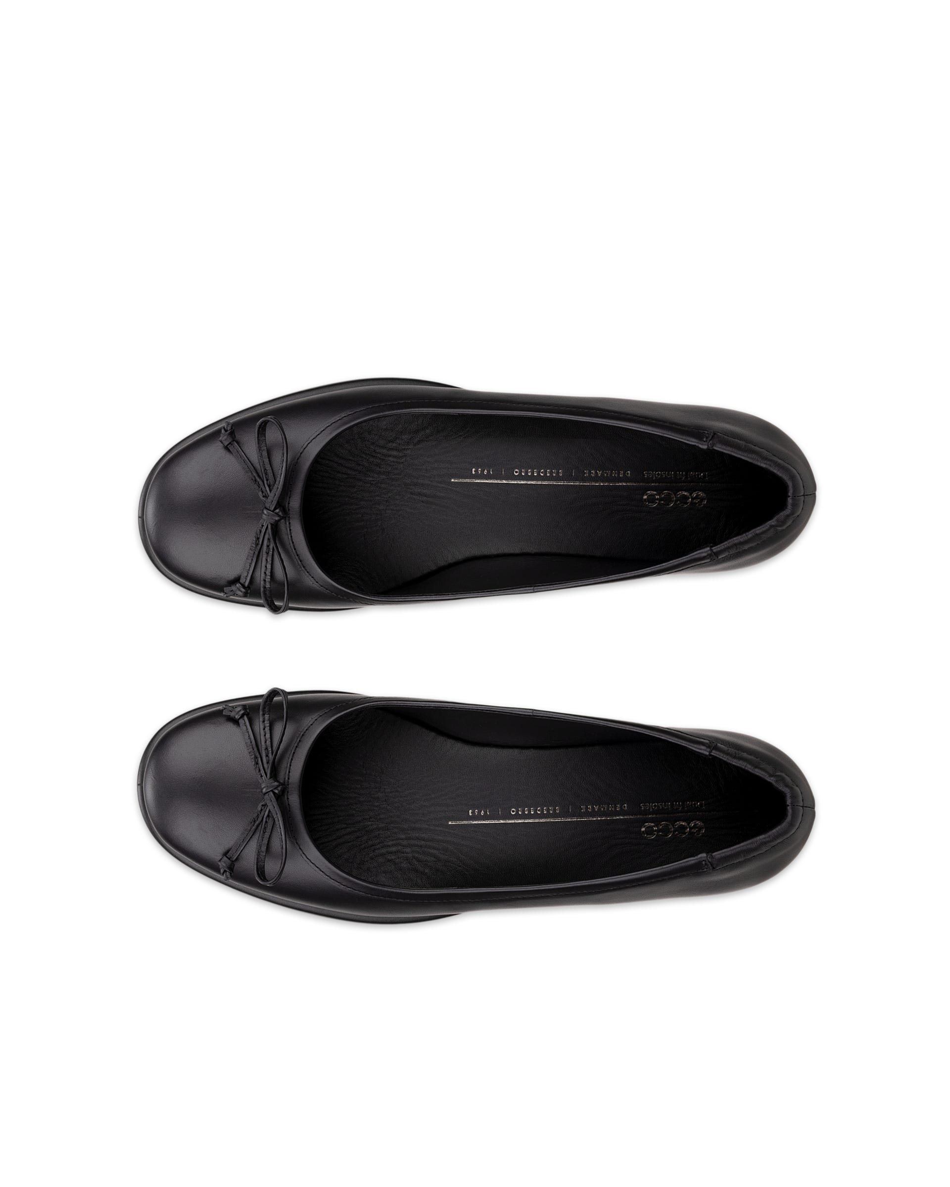 Women's ECCO® Sculpted LX 15 BOW Leather Ballerina - Black - Top left pair