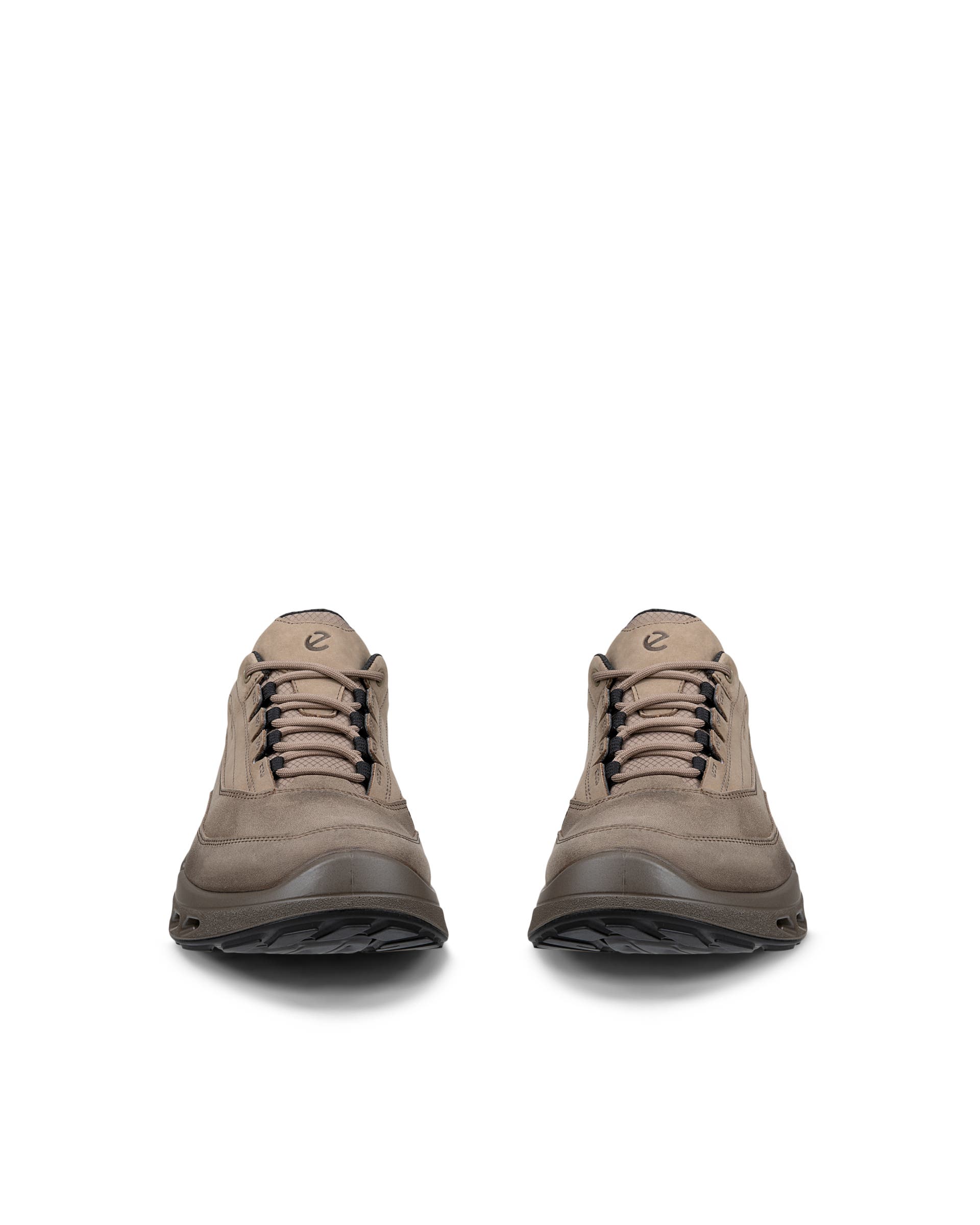 ECCO® BIOM 720 baskets en nubuck Gore-Tex pour homme - Beige - Front pair