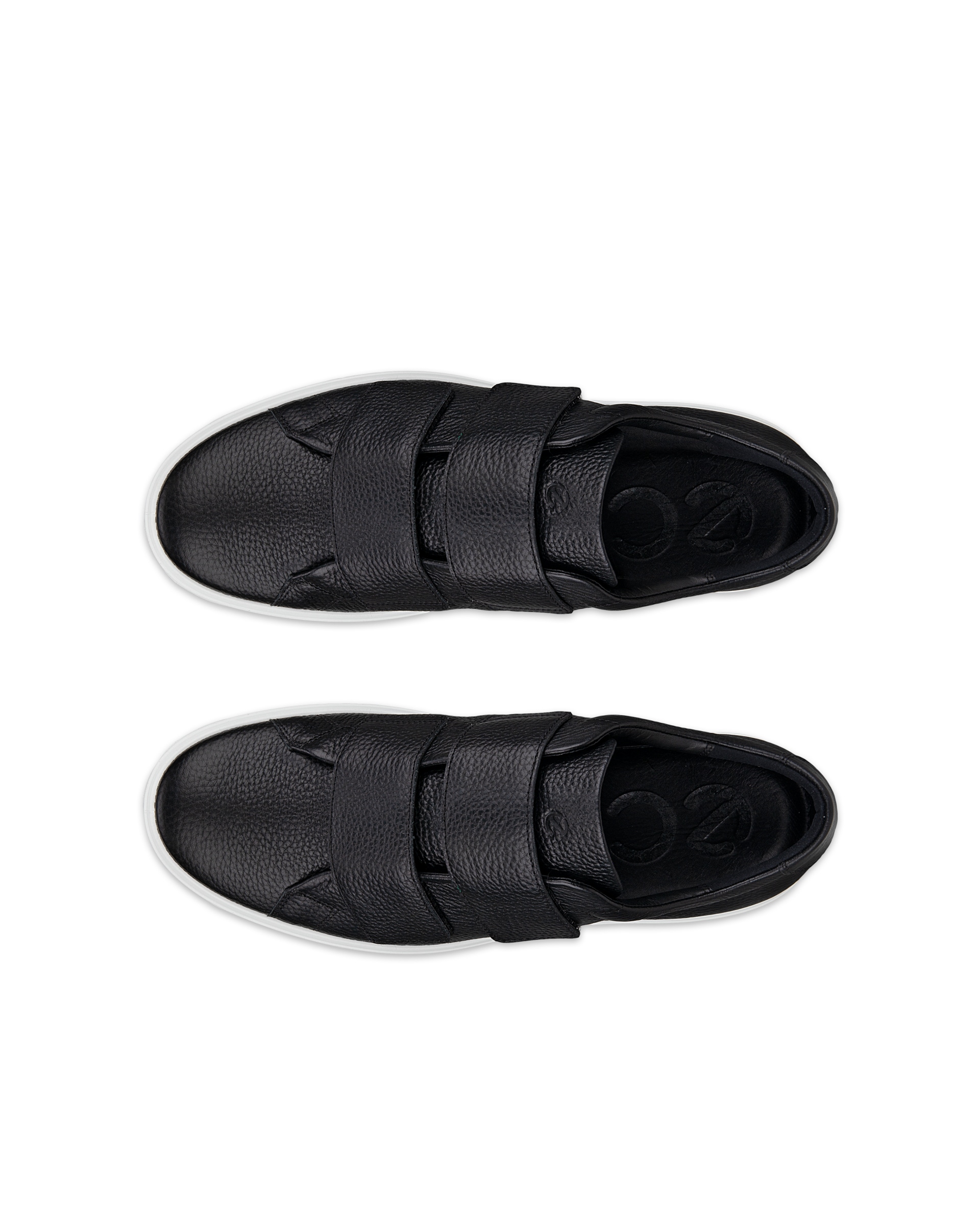 Men's ECCO® Soft 60 Leather Sneaker - Black - Top left pair