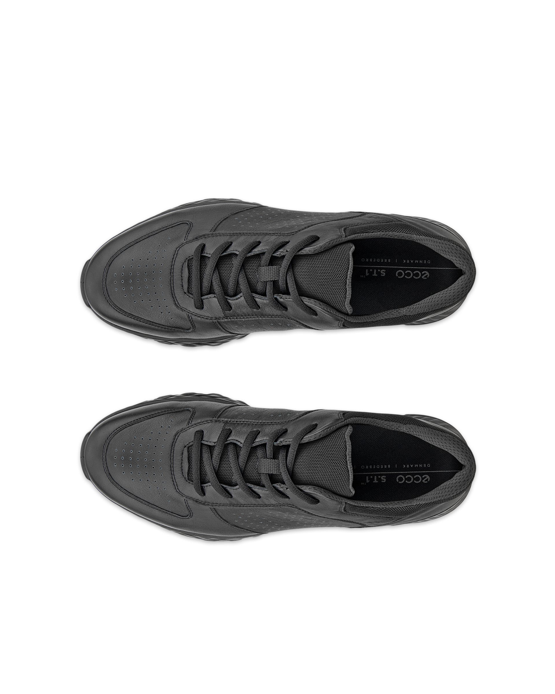 Pánske outdoorové vysoké tenisky ECCO® Exostride - Čierna - Top left pair