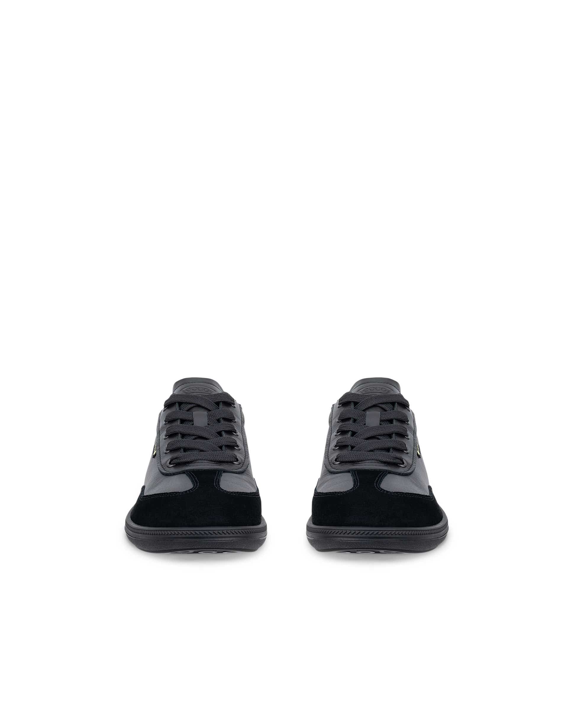 ECCO® SOFT 11 Gore-Tex sneakers i læder til damer - Sort - Front pair