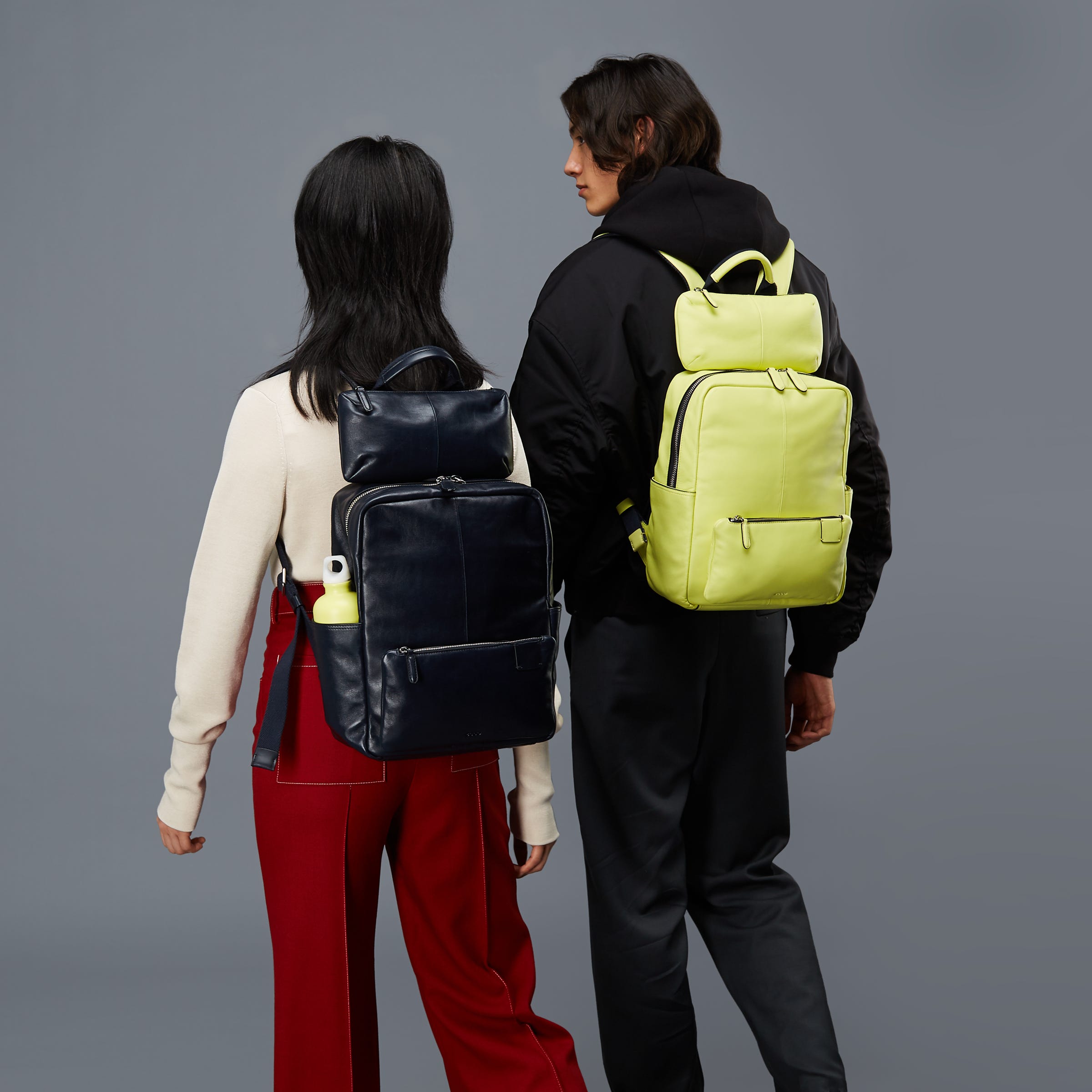 ECCO® Journey Leather Backpack - Green - Modelshot-1