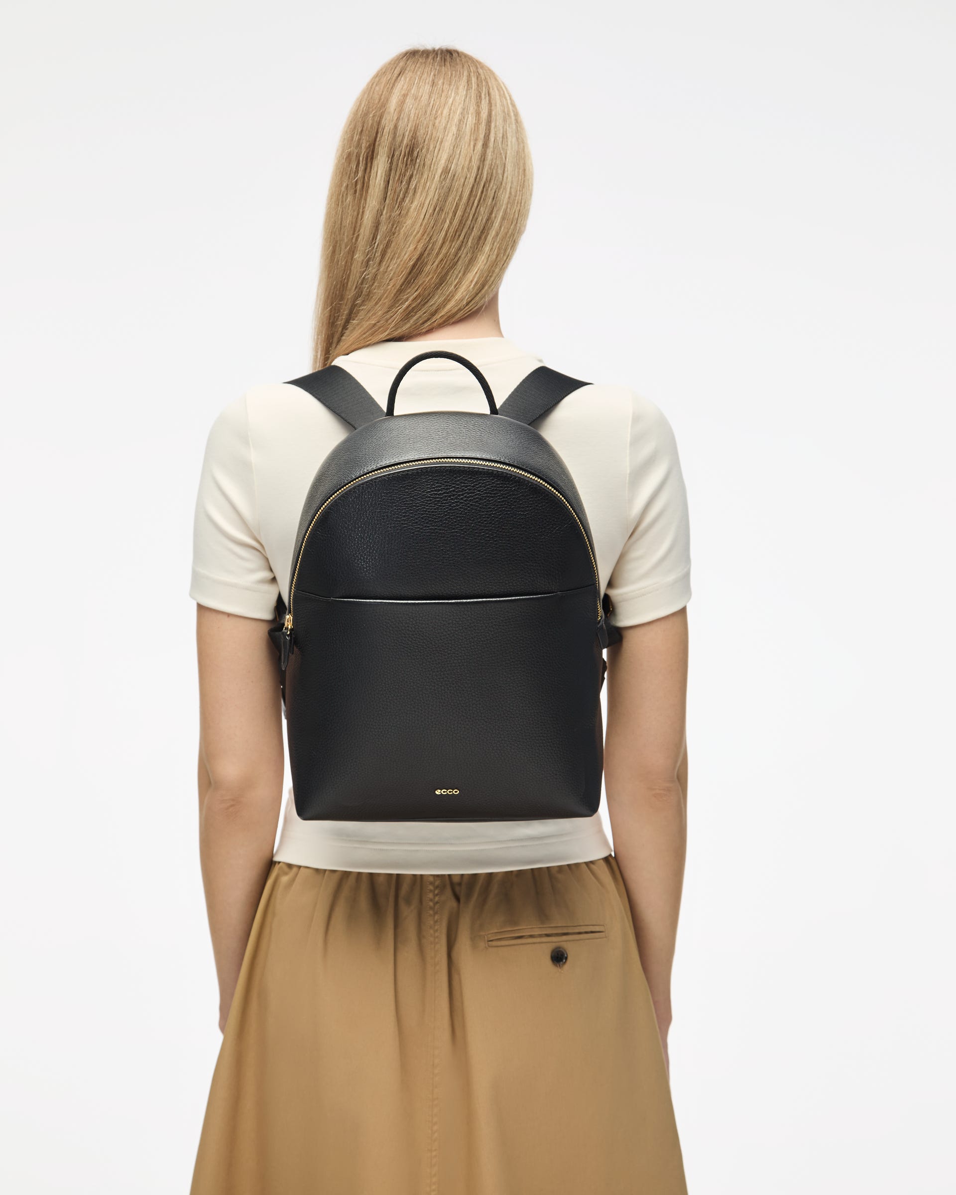 ECCO Backpack M - Black - Lifestyle image-1