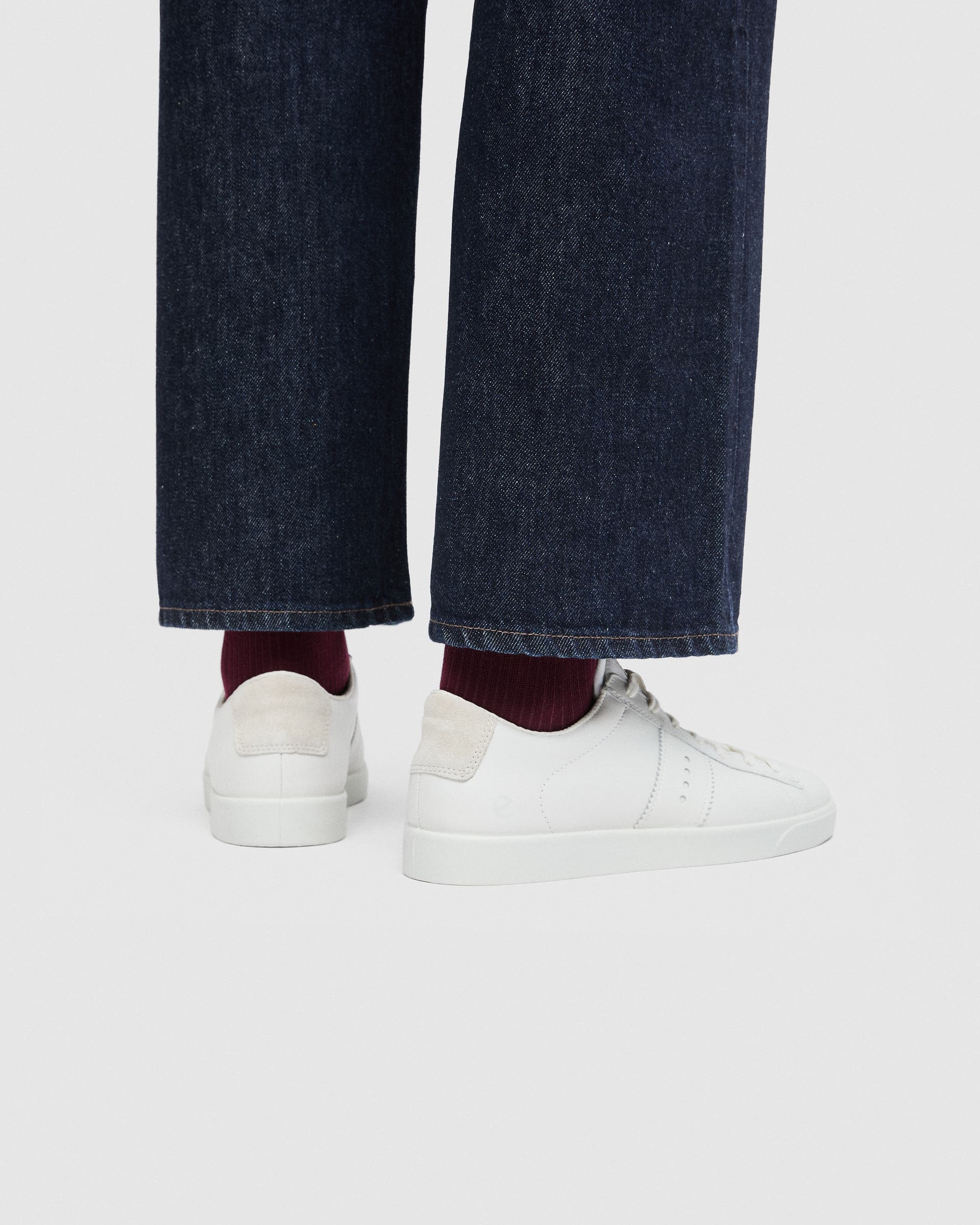 ECCO® Street Lite sneakers i læder til damer - Hvid - Lifestyle image-1