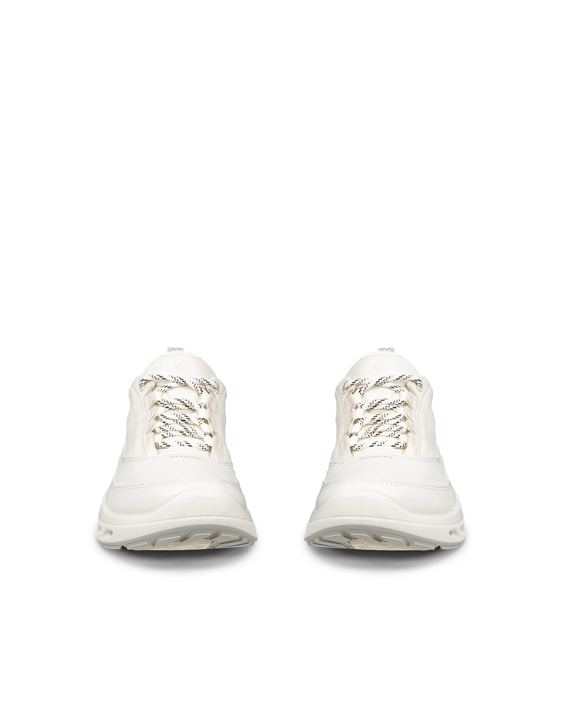 ECCO® BIOM 720 baskets en cuir Gore-Tex pour femme - Blanc - Front pair