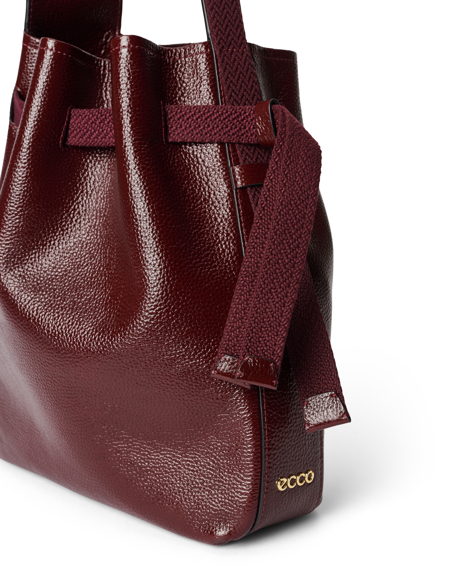 ECCO Sail Medium Shine Pebbled レザーホーボーバッグ | レッド