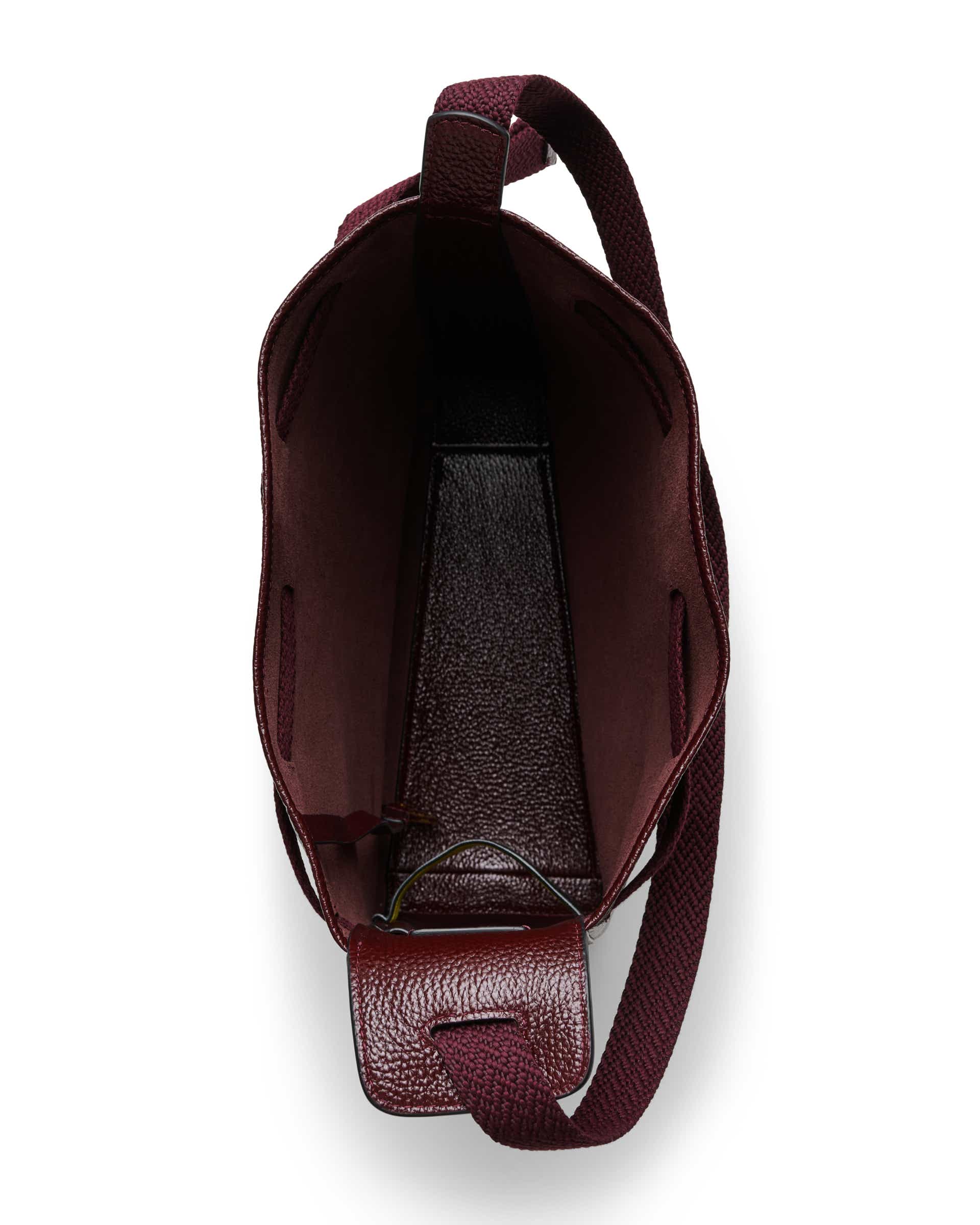 ECCO Sail Medium Shine Pebbled レザーホーボーバッグ - レッド - Birdeye