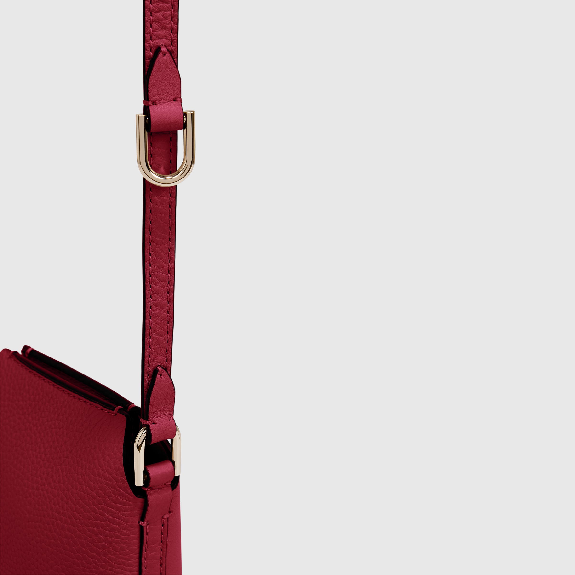 ECCO® Pot Leather Crossbody Bag - Red - Detail-1