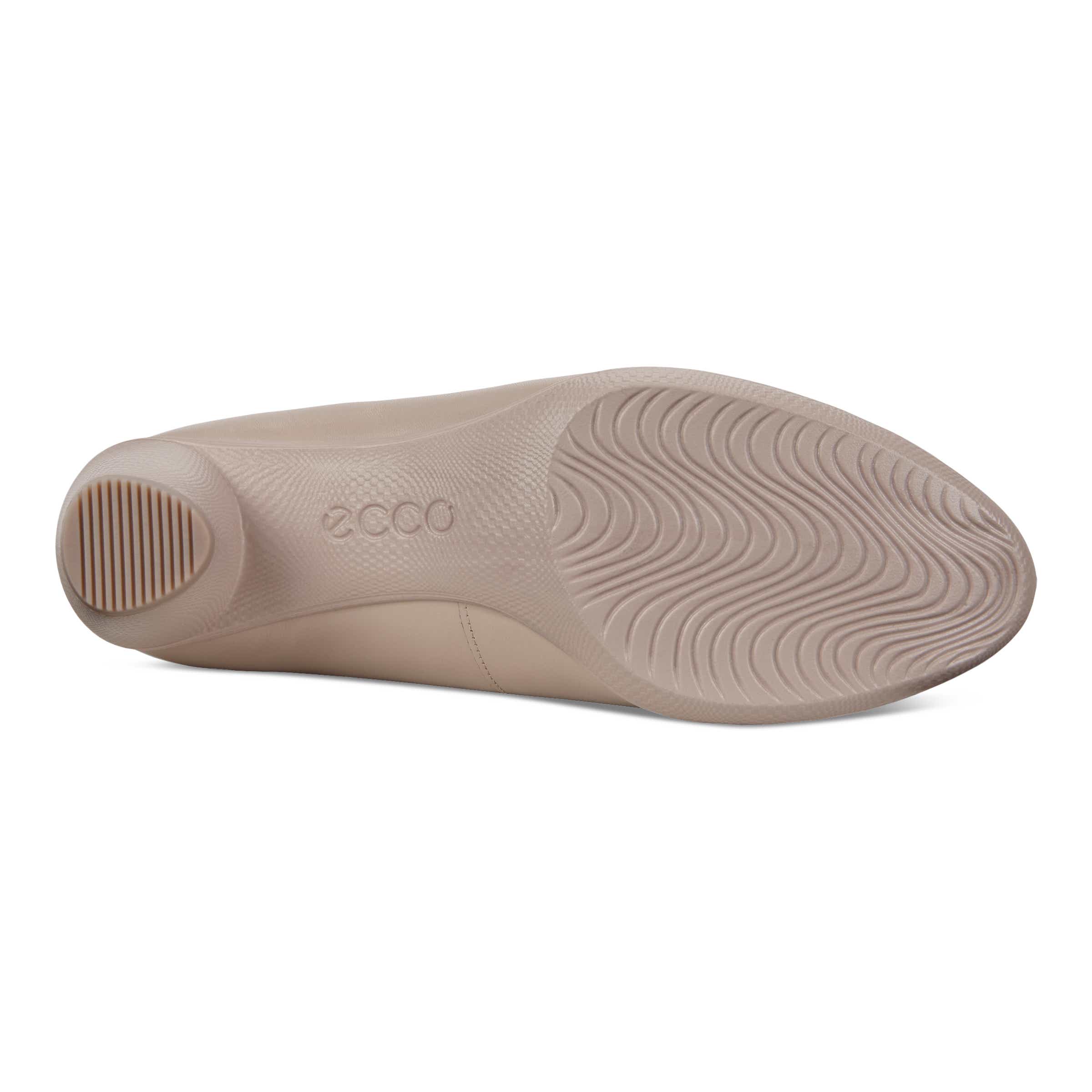 美品【ecco】レザーパンプス/アーモンドトゥ(37)グレー　ヒール　希少カラー ECCO Sculpted 45 ウィメンズ レザーブロックヒールパンプス