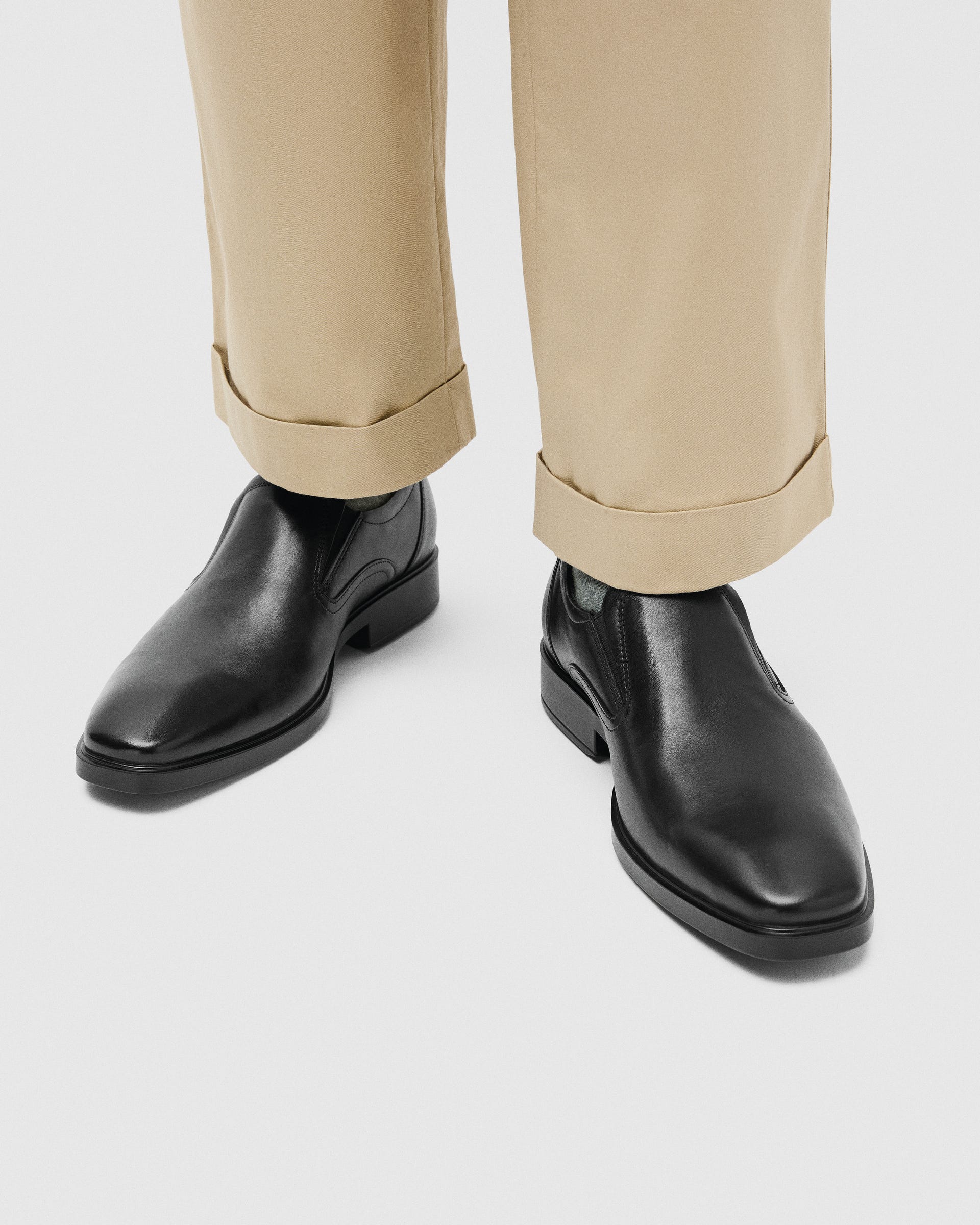 ECCO® Metropole Milan slip-on sko i læder til herrer - Sort - Lifestyle image-1