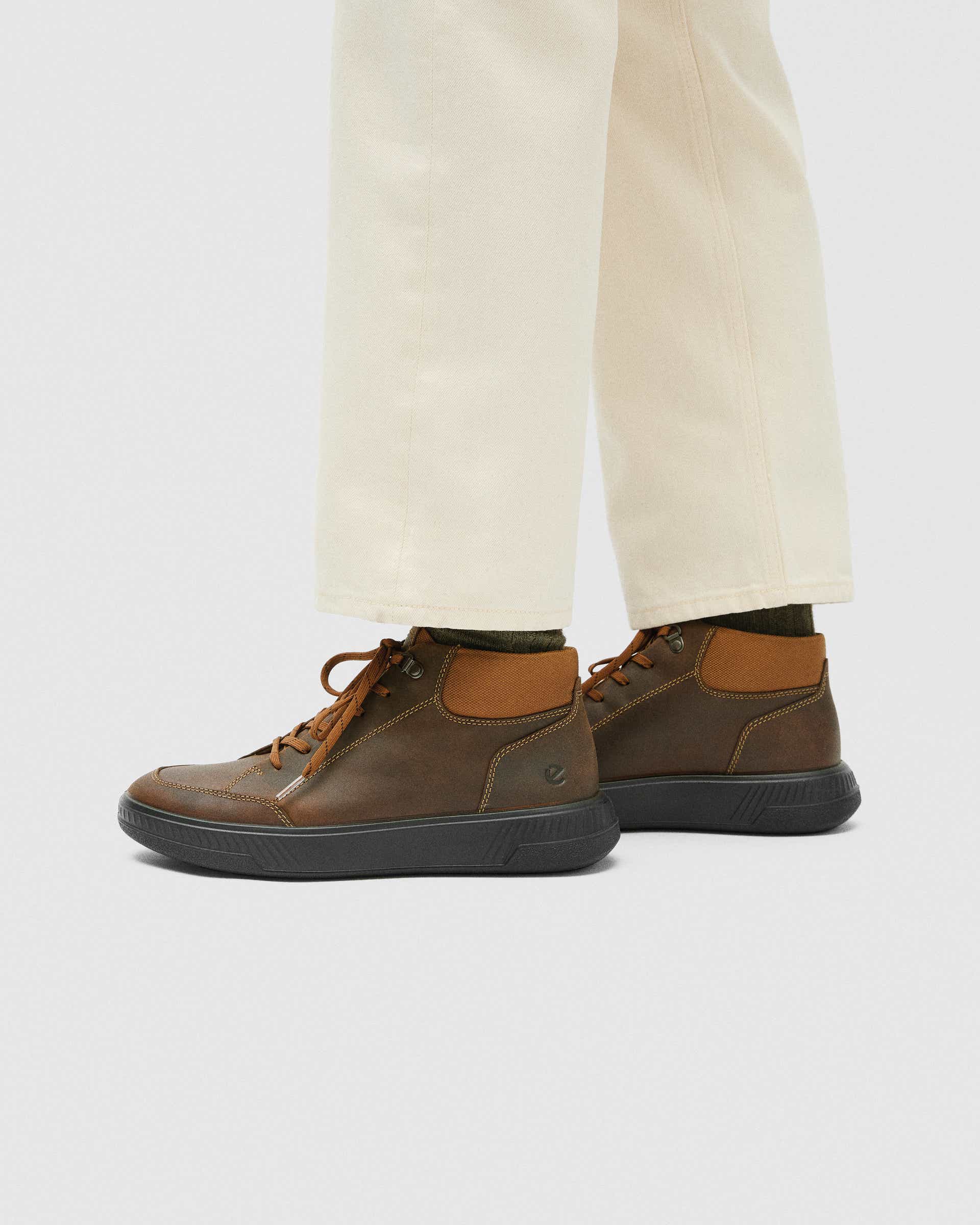 ECCO® MOVE bottes en nubuck pour homme - Brun - Lifestyle image-1