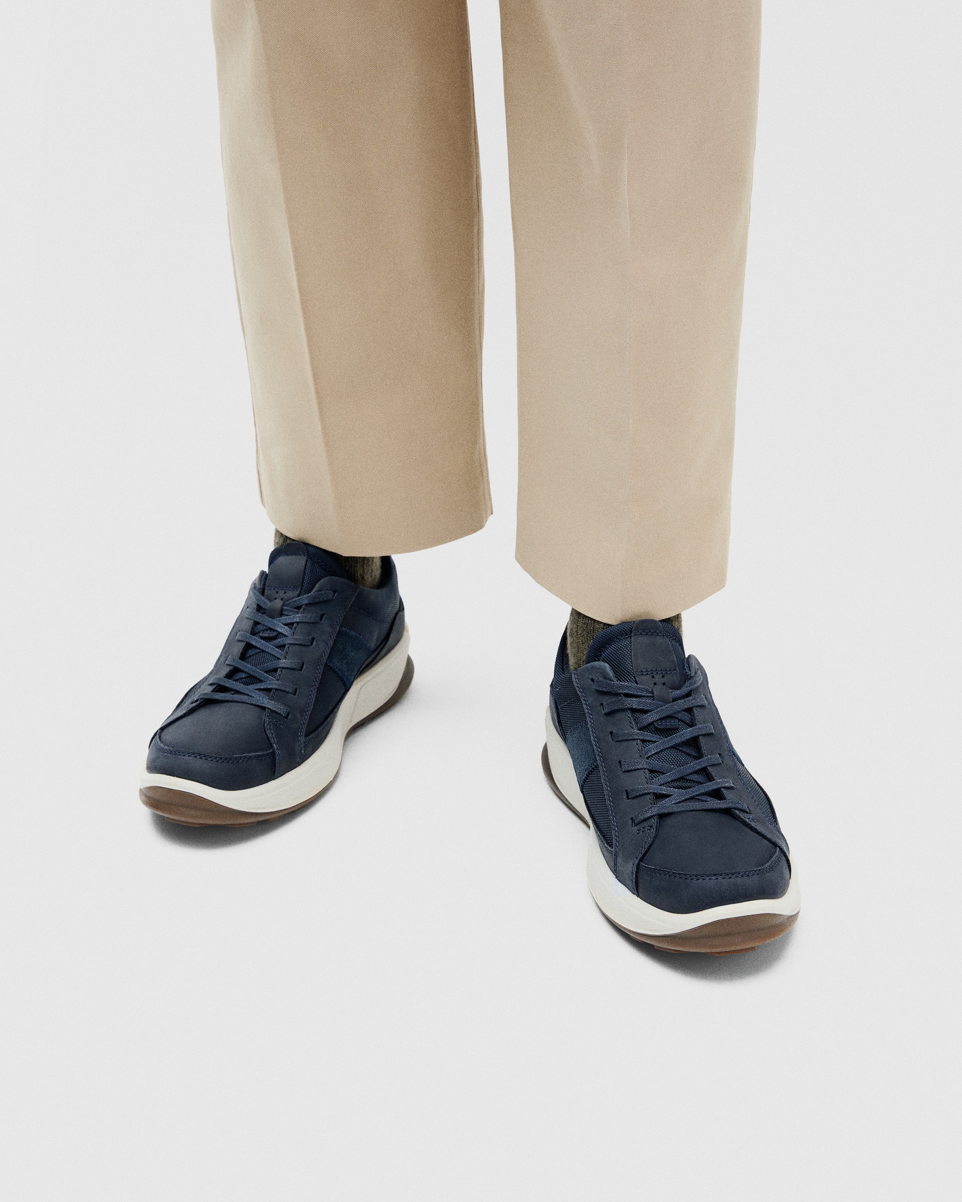 ECCO® BYWAY 2.0 baskets en toile pour homme - Bleu - Lifestyle image-1