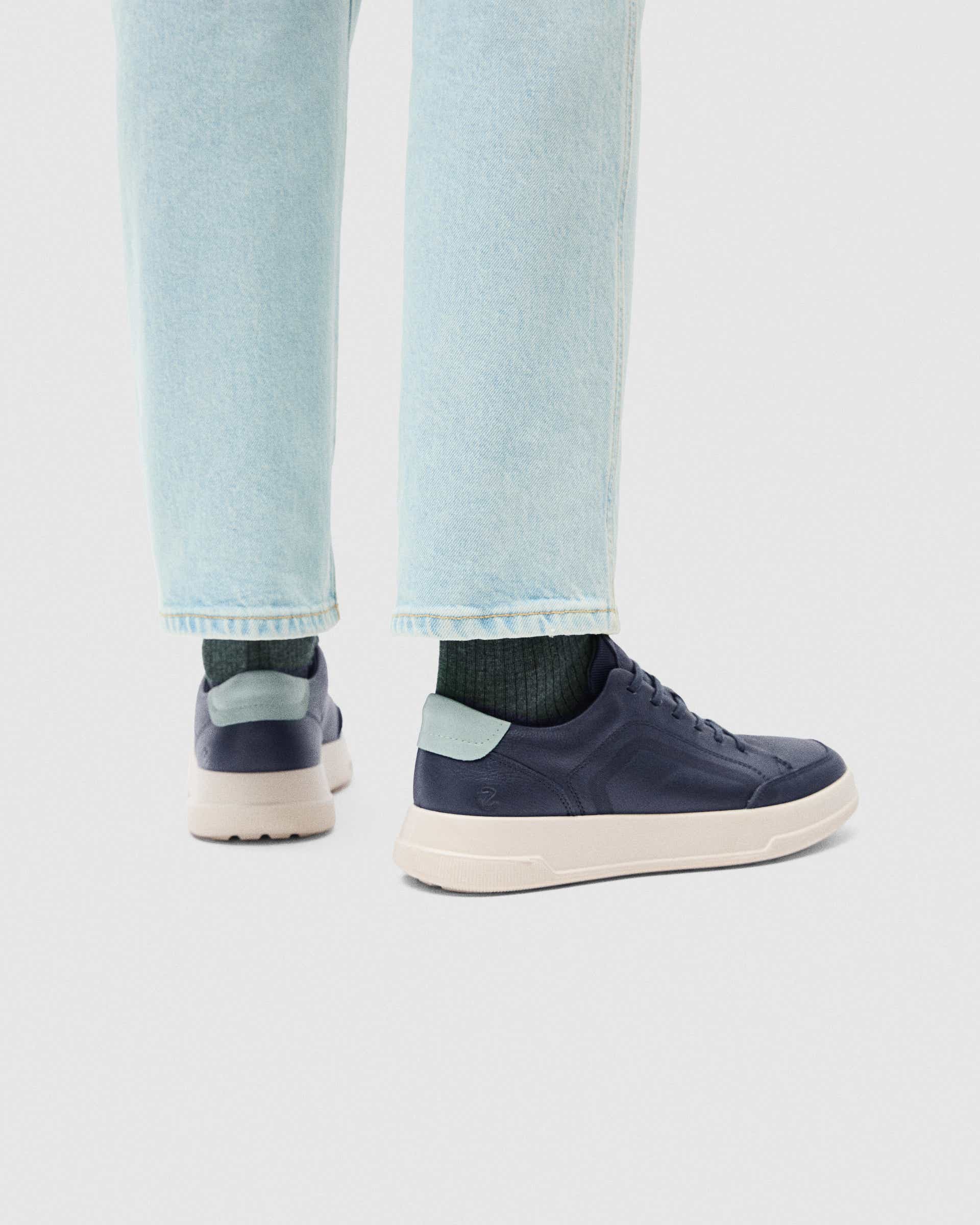 ECCO® MOVE chaussure en cuir pour femme - Bleu - Lifestyle image-1