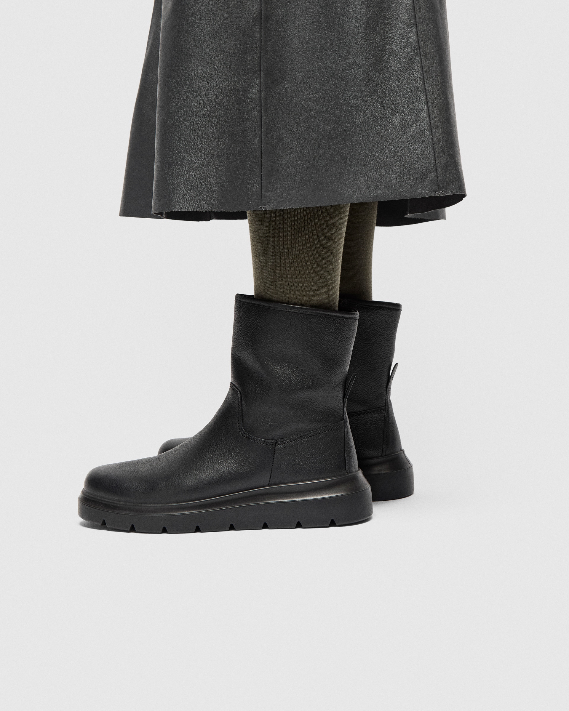 Botas impermeables de piel ECCO® Nouvelle para mujer - Negro - Lifestyle image-1