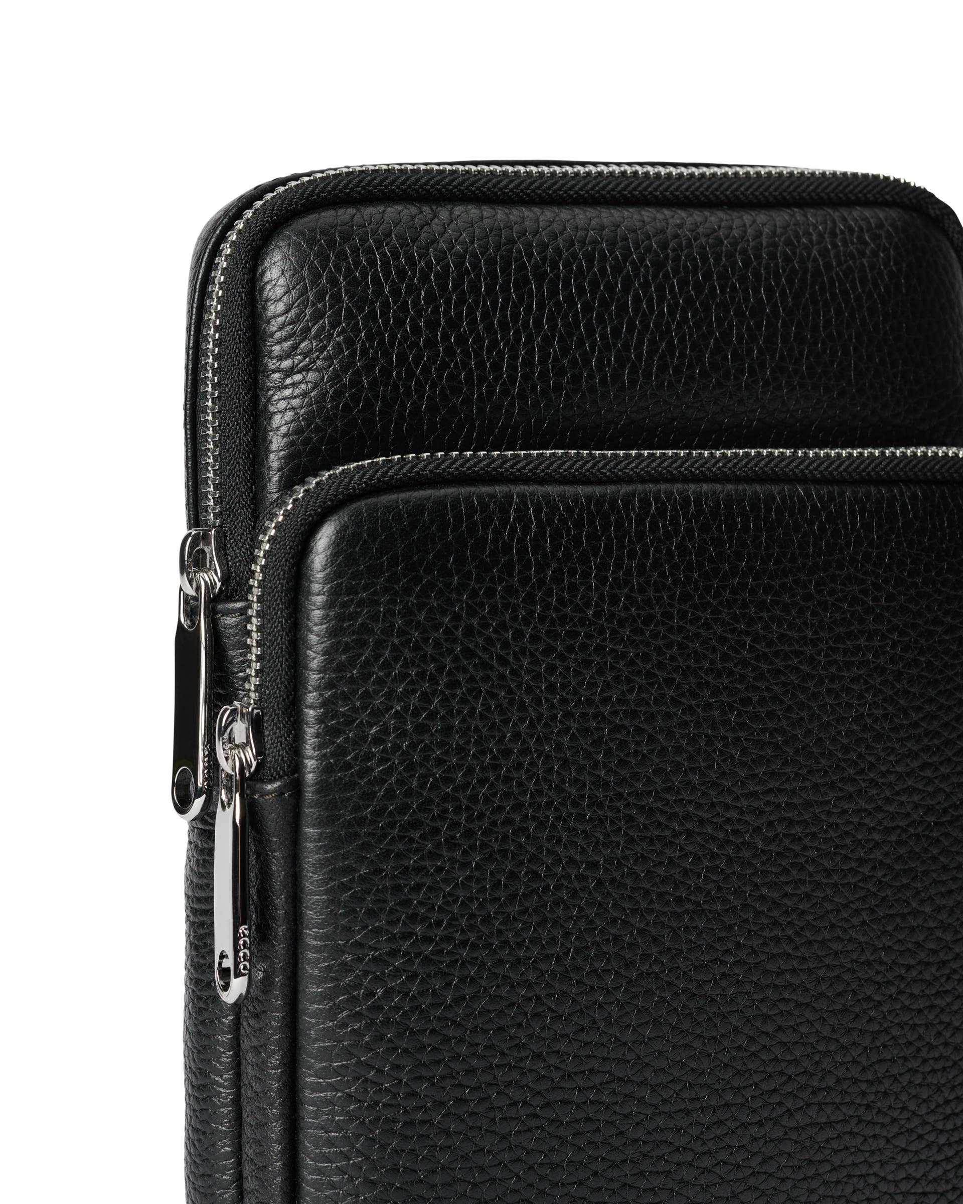 ECCO Flat Pouch Pebbled レザークロスボディバッグ - ブラック - Detail-1