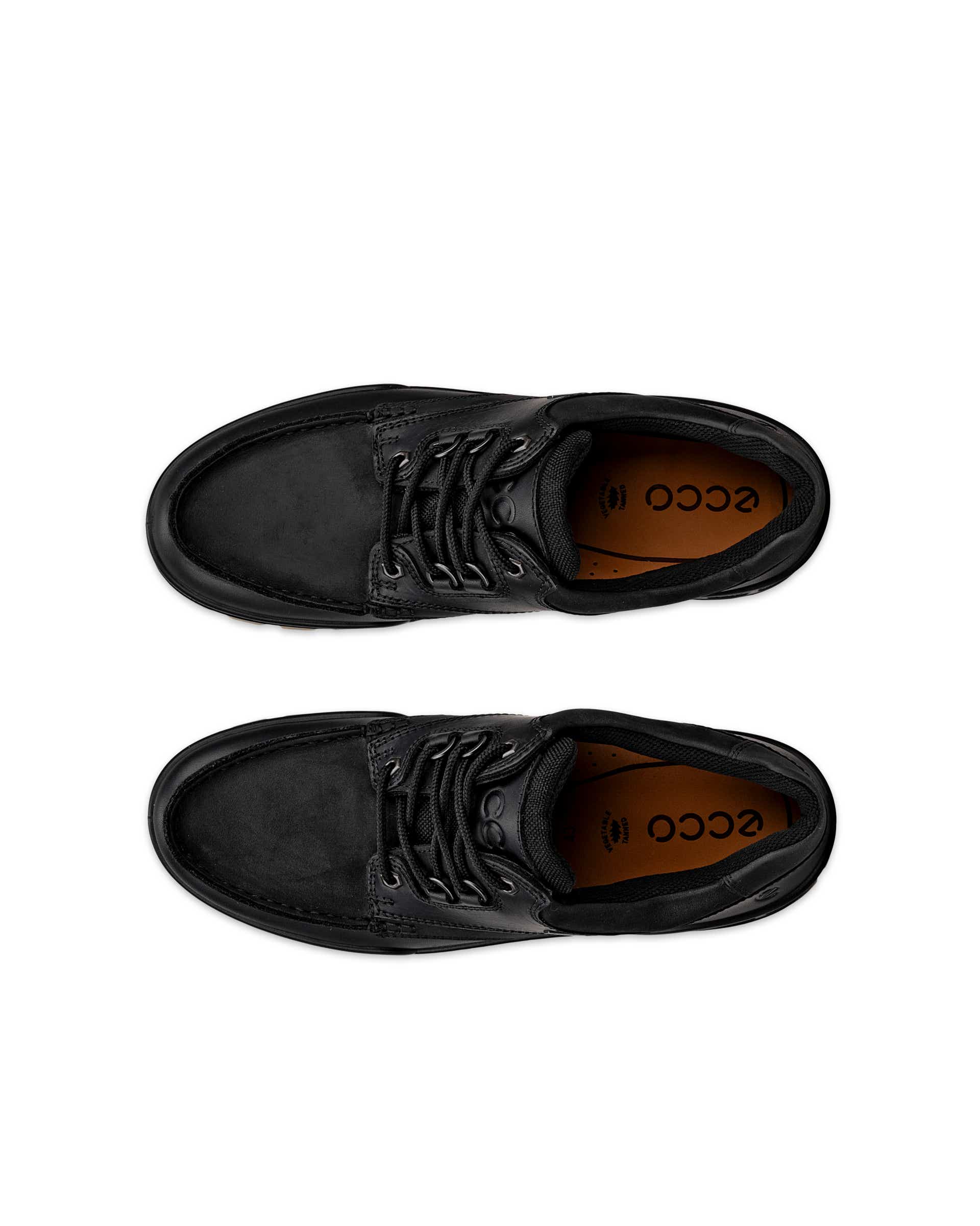 Men's ECCO® Track 25 Leather Gore-Tex Outdoor Trainer - Black - Top left pair