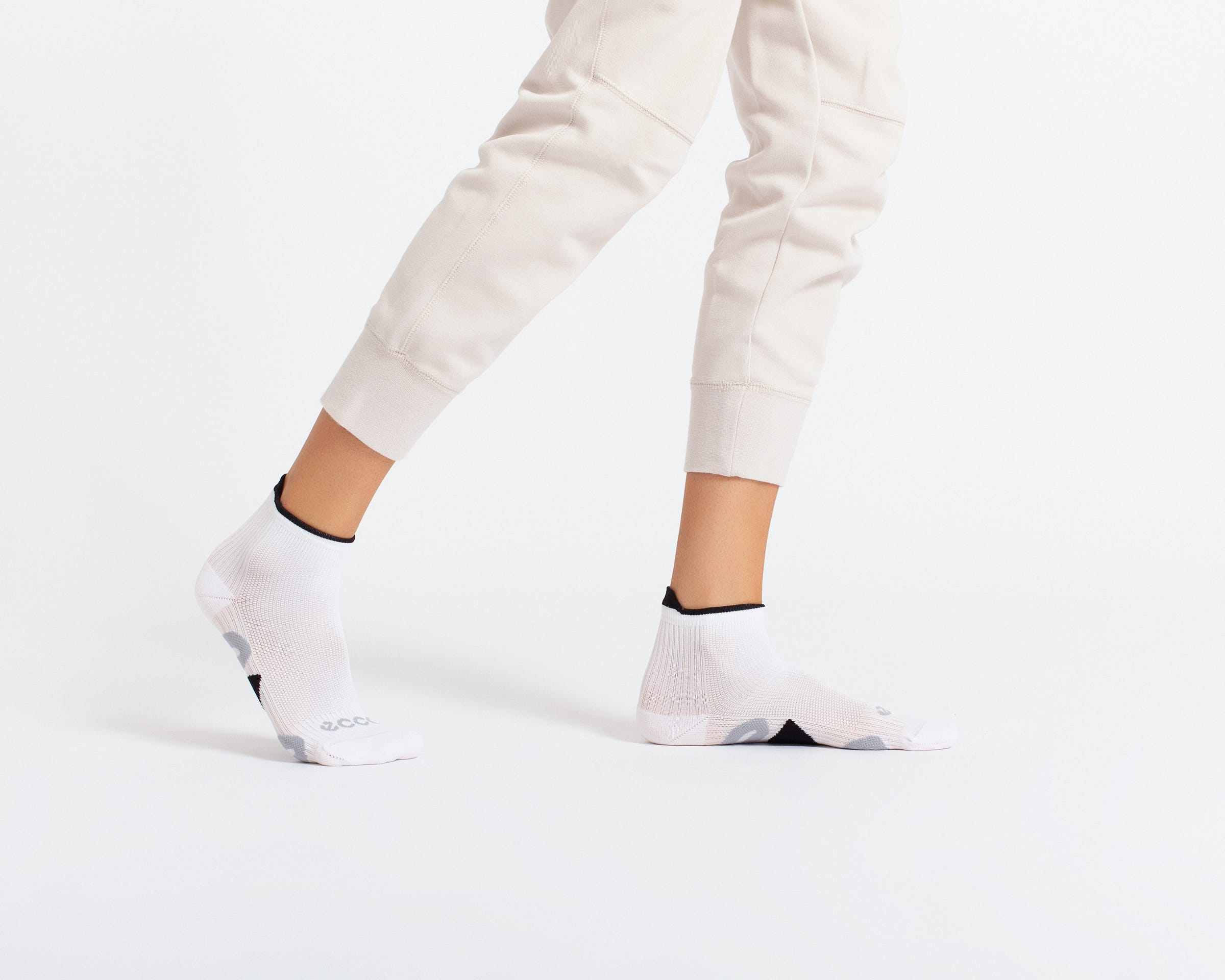 ECCO® Ankelstrumpa unisex - Vit - Lifestyle image-1