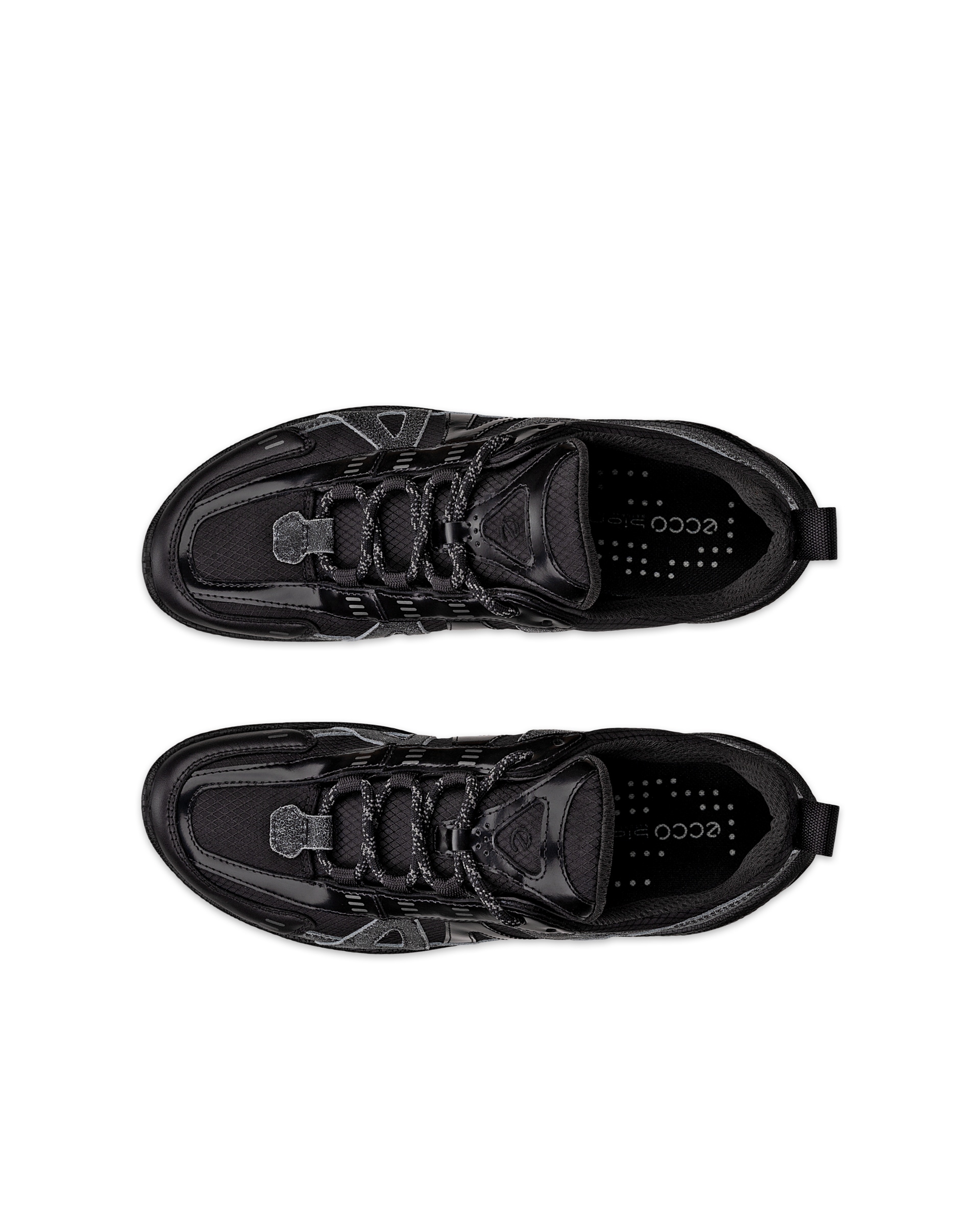 ECCO® BIOM Lite baskets de plein air en cuir pour femme - Noir - Top left pair