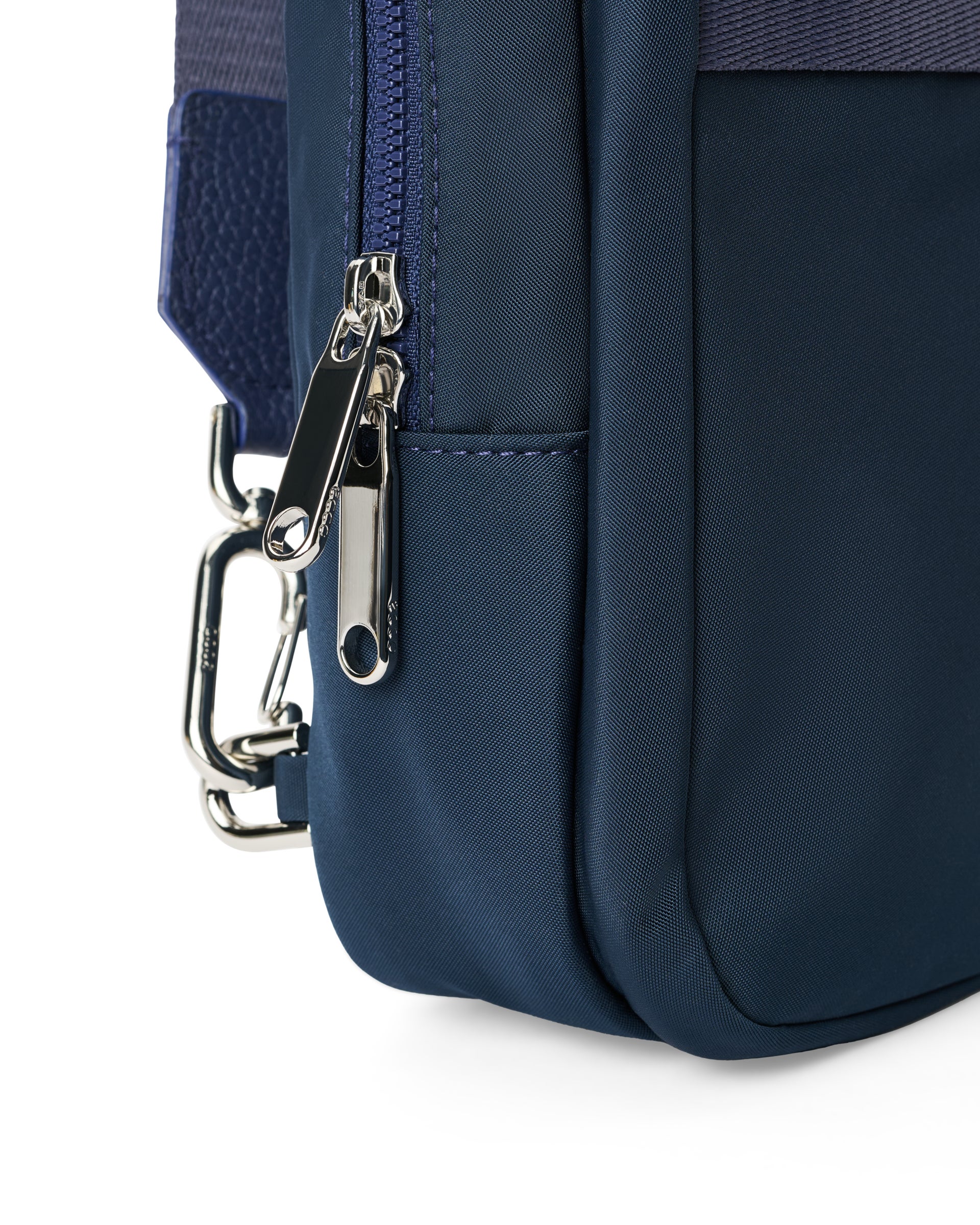 ECCO TRAVEL X BODY SLING - Blue - Detail-1